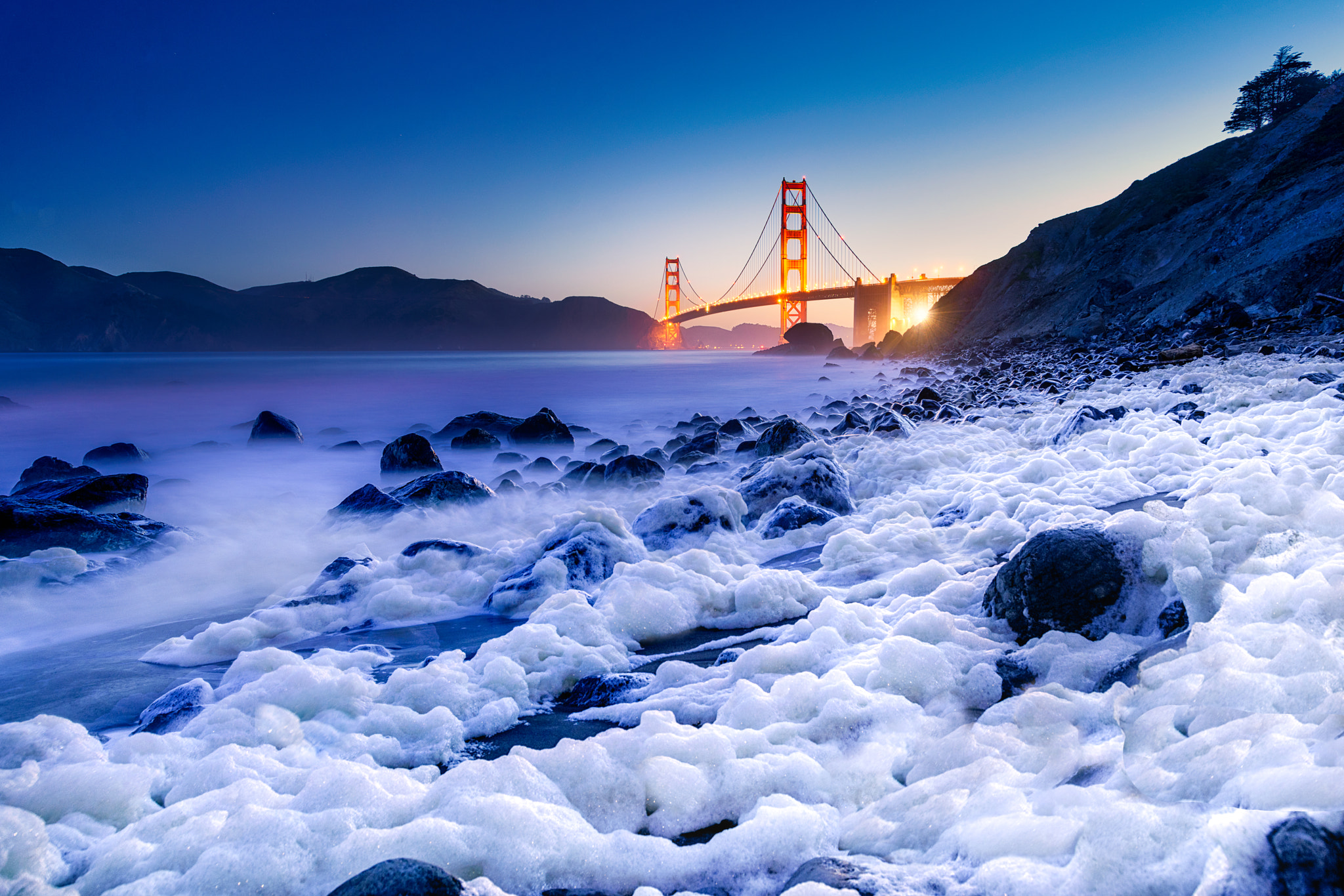 Sony a7R II + 24-105mm F4 sample photo. Foamy sun rise photography