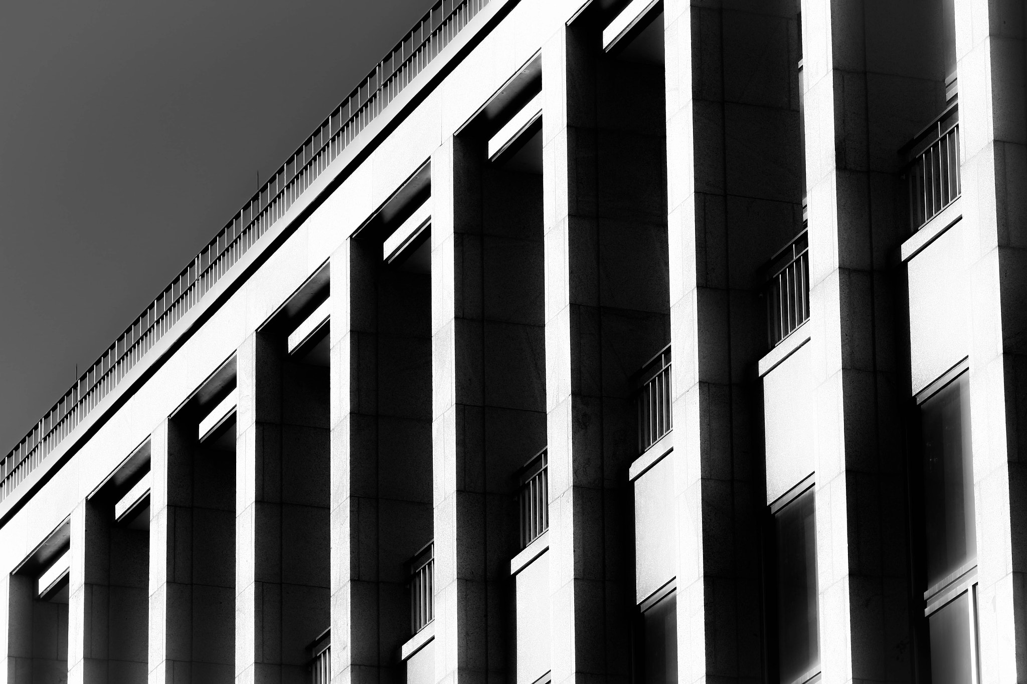 Canon EF 70-300mm F4-5.6 IS USM sample photo. Art architecture photography