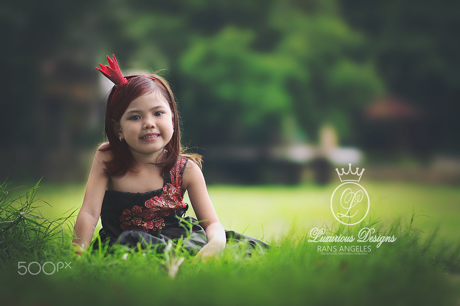 Canon EF 135mm F2.8 SF sample photo. Princess in simply crown photography
