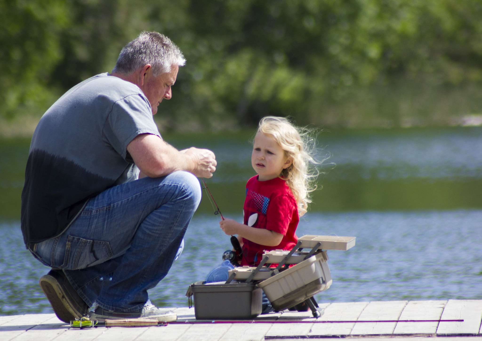 Canon EF 100-300mm F4.5-5.6 USM sample photo. Learning to fish photography