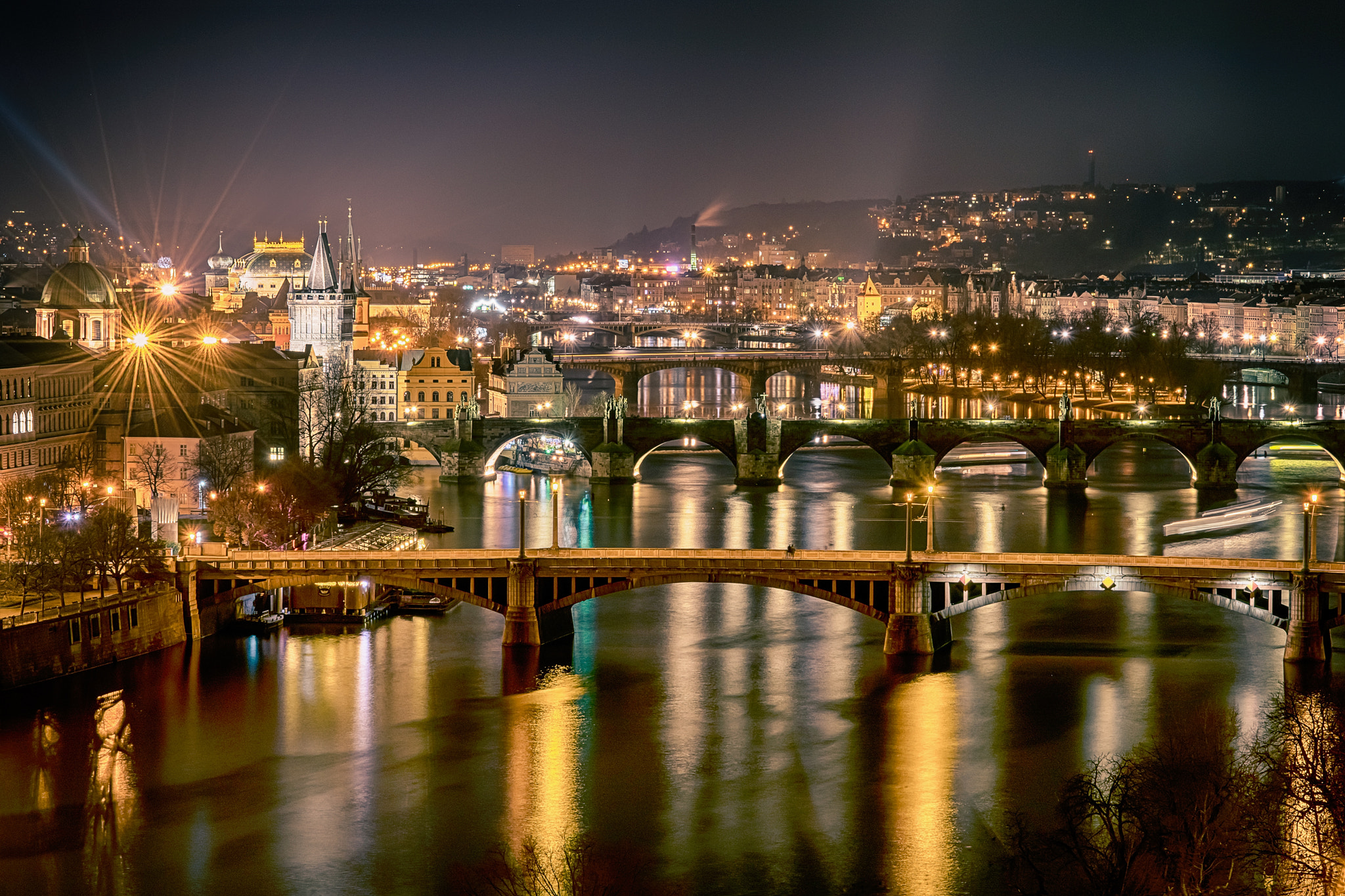 Nikon AF-S Nikkor 70-200mm F4G ED VR sample photo. Amazing prague bridges photography