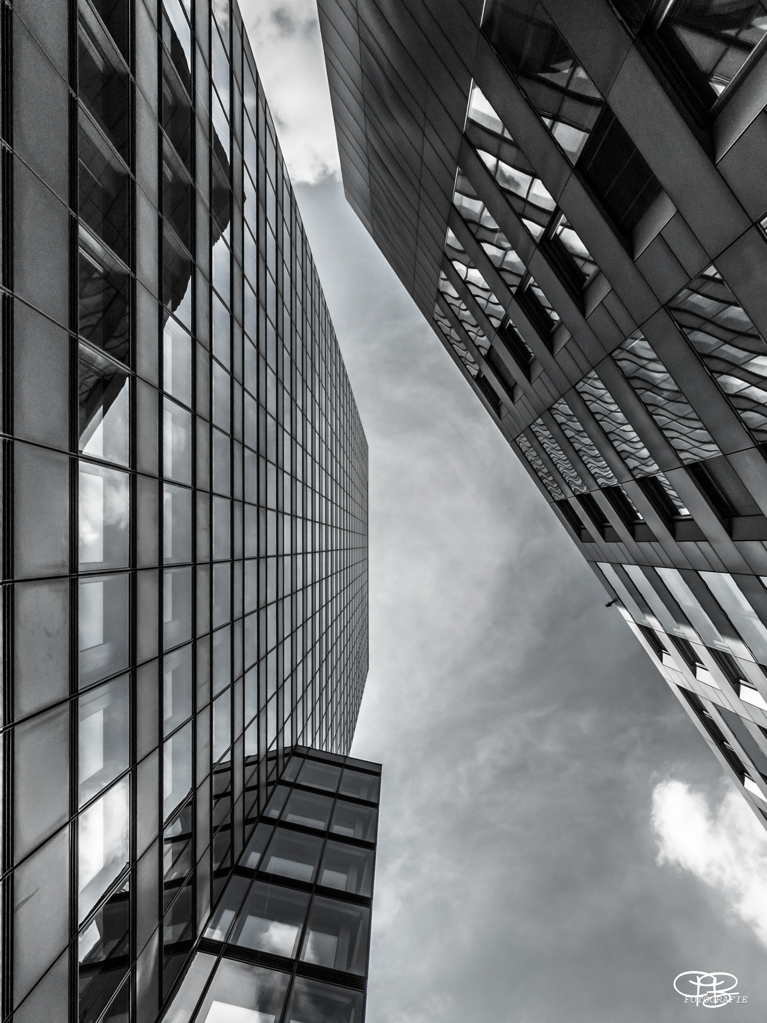 Canon EF-S 10-18mm F4.5–5.6 IS STM sample photo. Only the sky is the limit photography