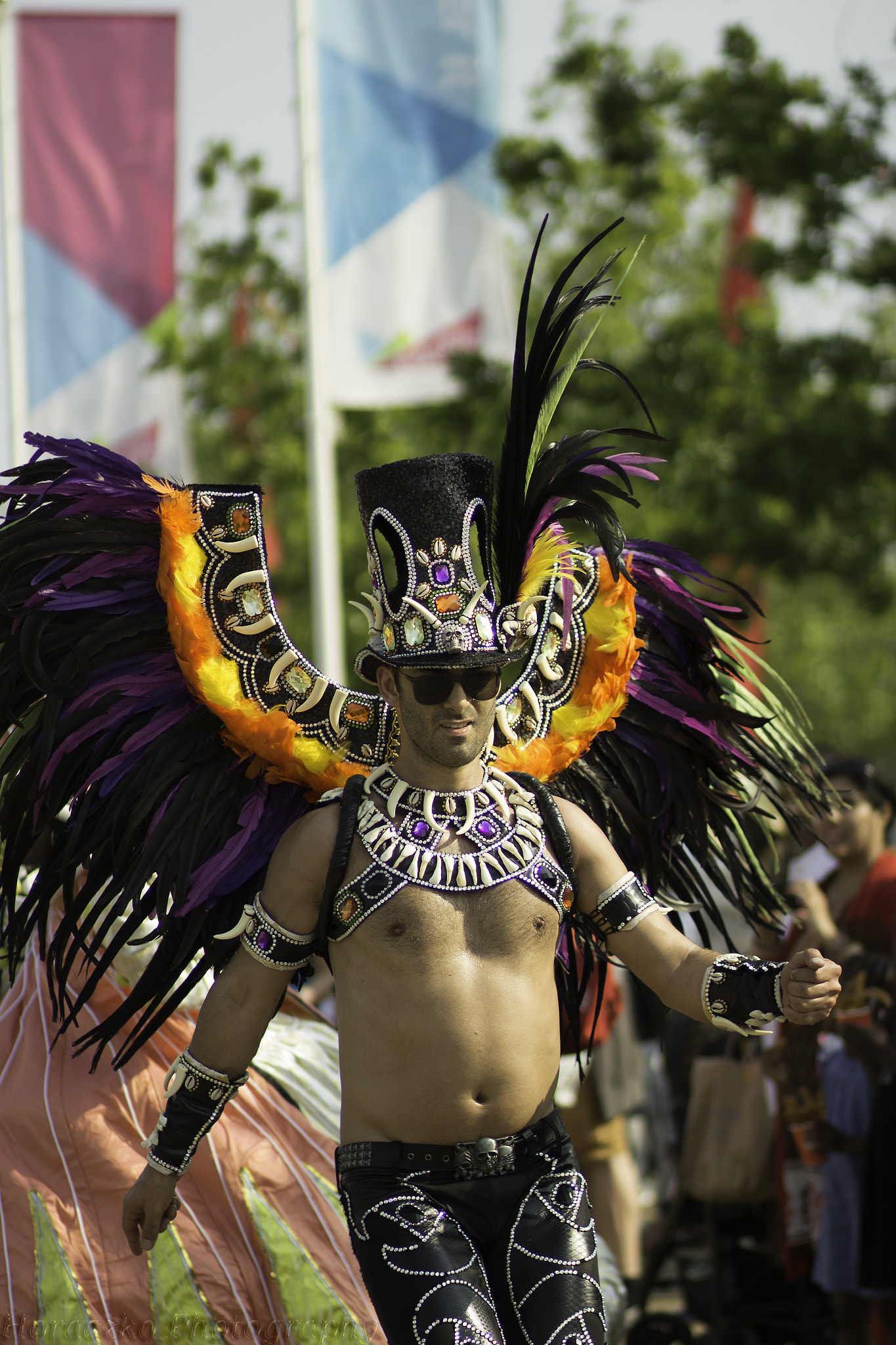 Canon EOS 100D (EOS Rebel SL1 / EOS Kiss X7) + Canon EF 85mm F1.8 USM sample photo. Rio in london :) photography