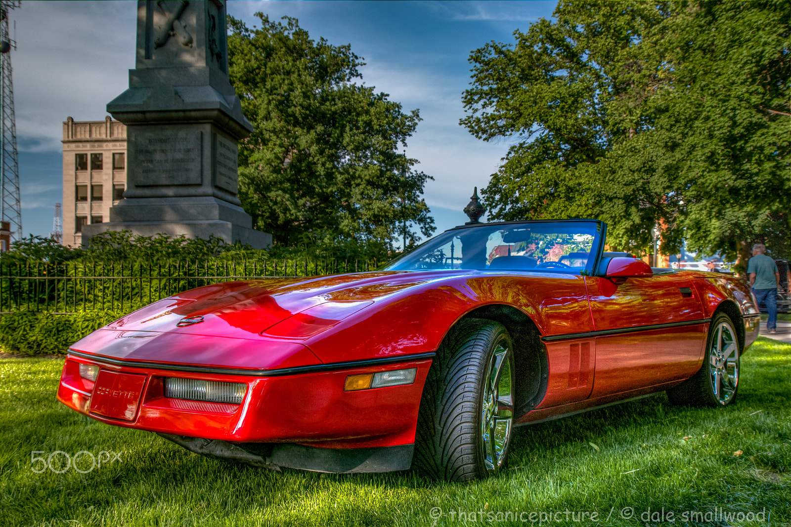 Canon EF-S 17-55mm F2.8 IS USM sample photo. Little red corvette photography