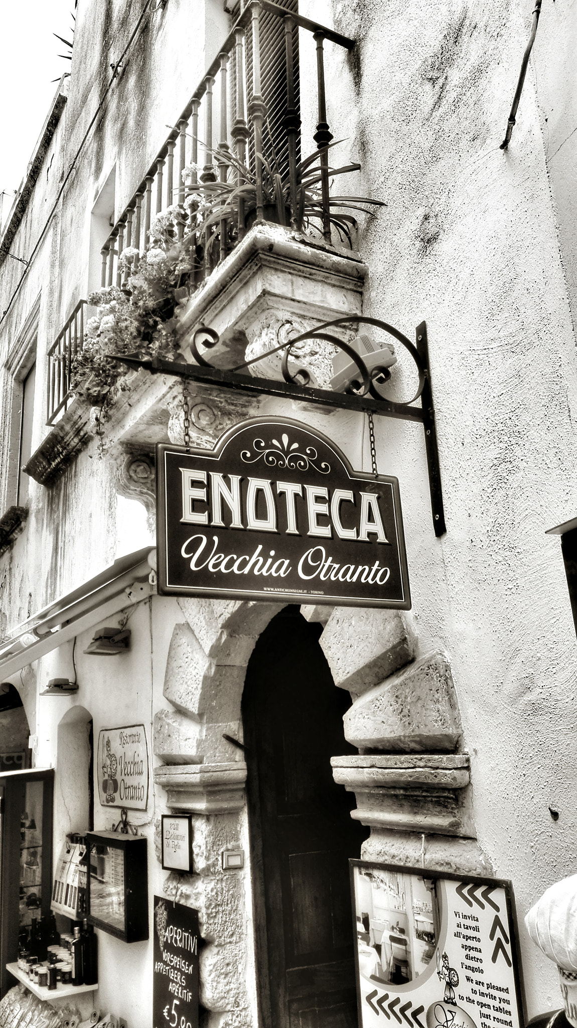 HUAWEI Mate 8 Lite sample photo. Enoteca  photography