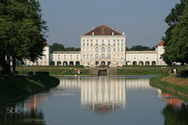 Canon EOS 400D (EOS Digital Rebel XTi / EOS Kiss Digital X) sample photo. Neuhausen-nymphenburg photography