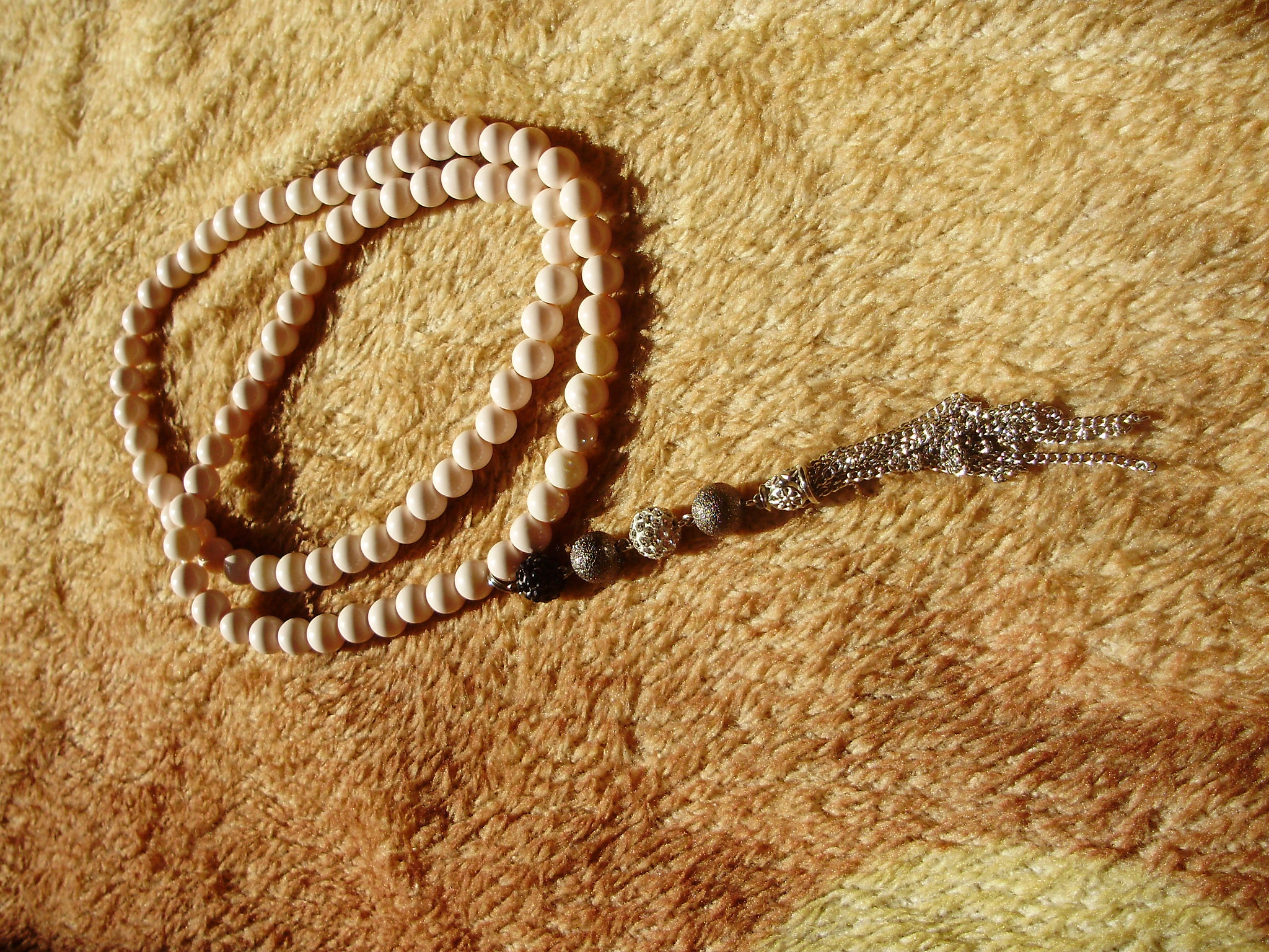 Olympus FE310,X840,C530 sample photo. Handmade necklace with shambala beads photography