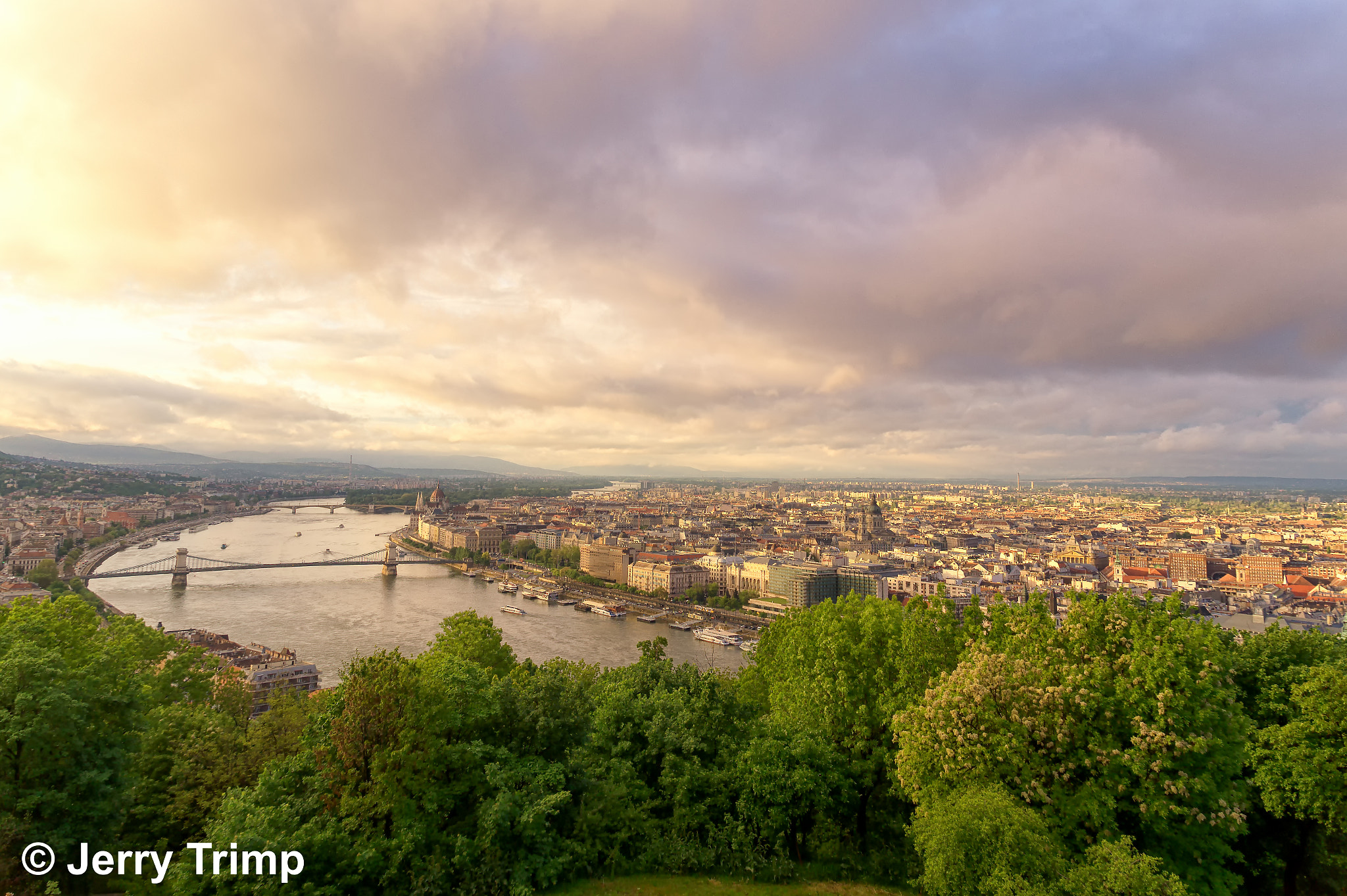 Sony SLT-A58 + Sigma 18-200mm F3.5-6.3 DC sample photo. Scenic budapest photography
