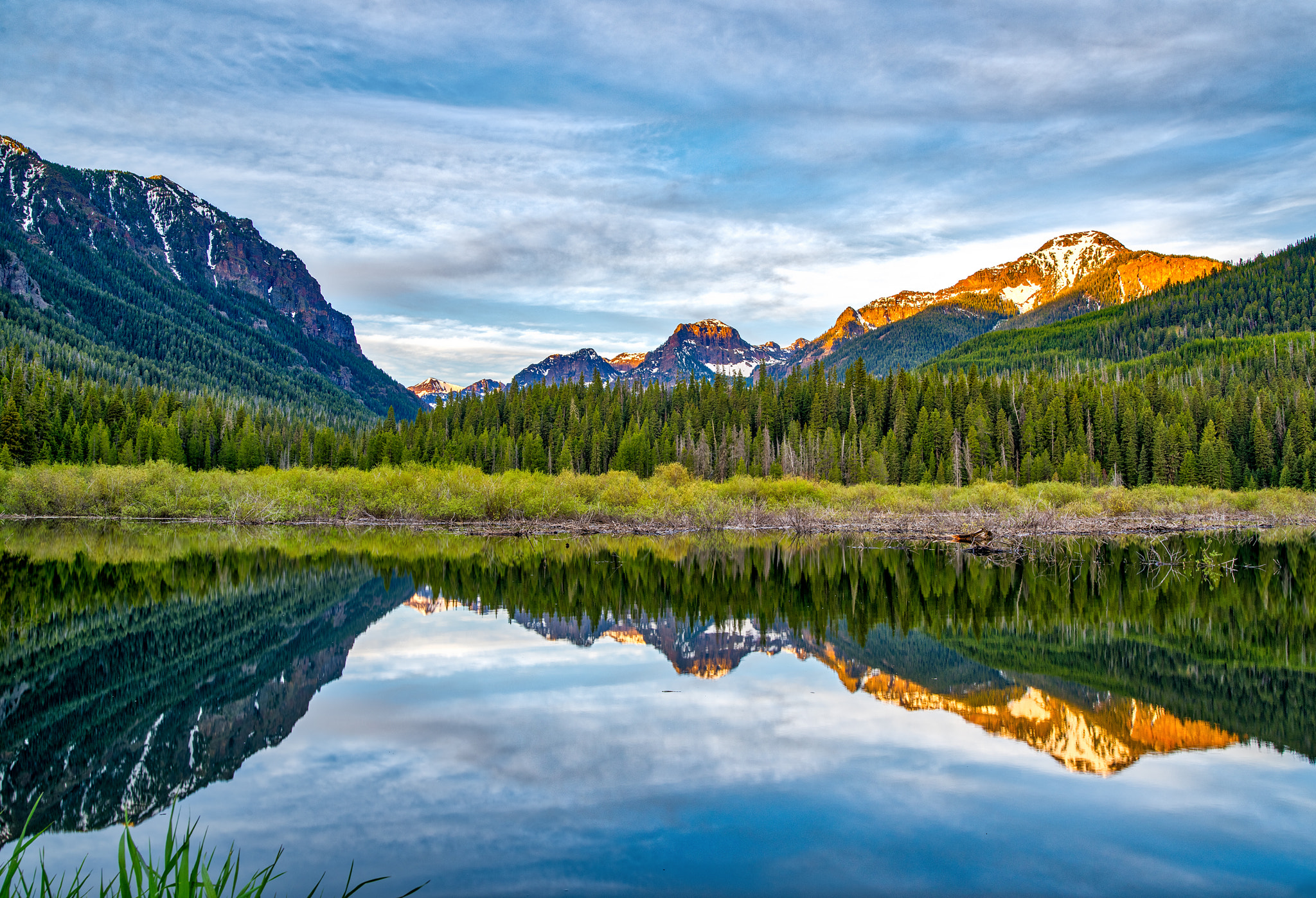 Pentax 645Z sample photo. Sunrise at hyalite lake montana photography