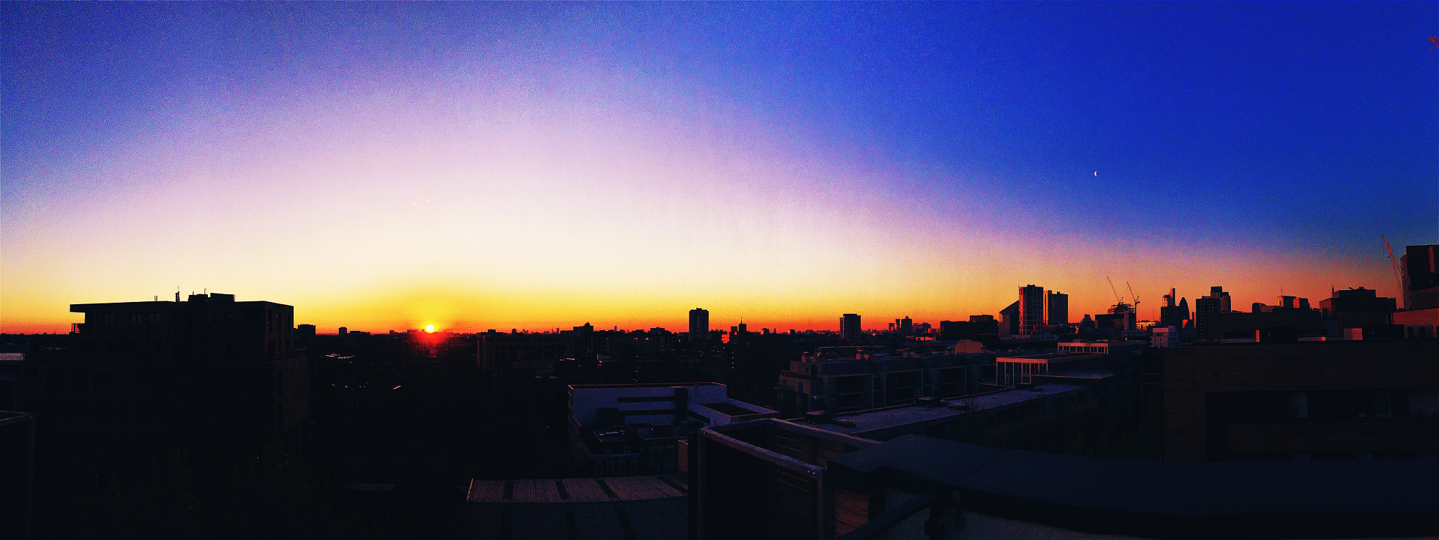 Hipstamatic 313 sample photo. Sunrise photography