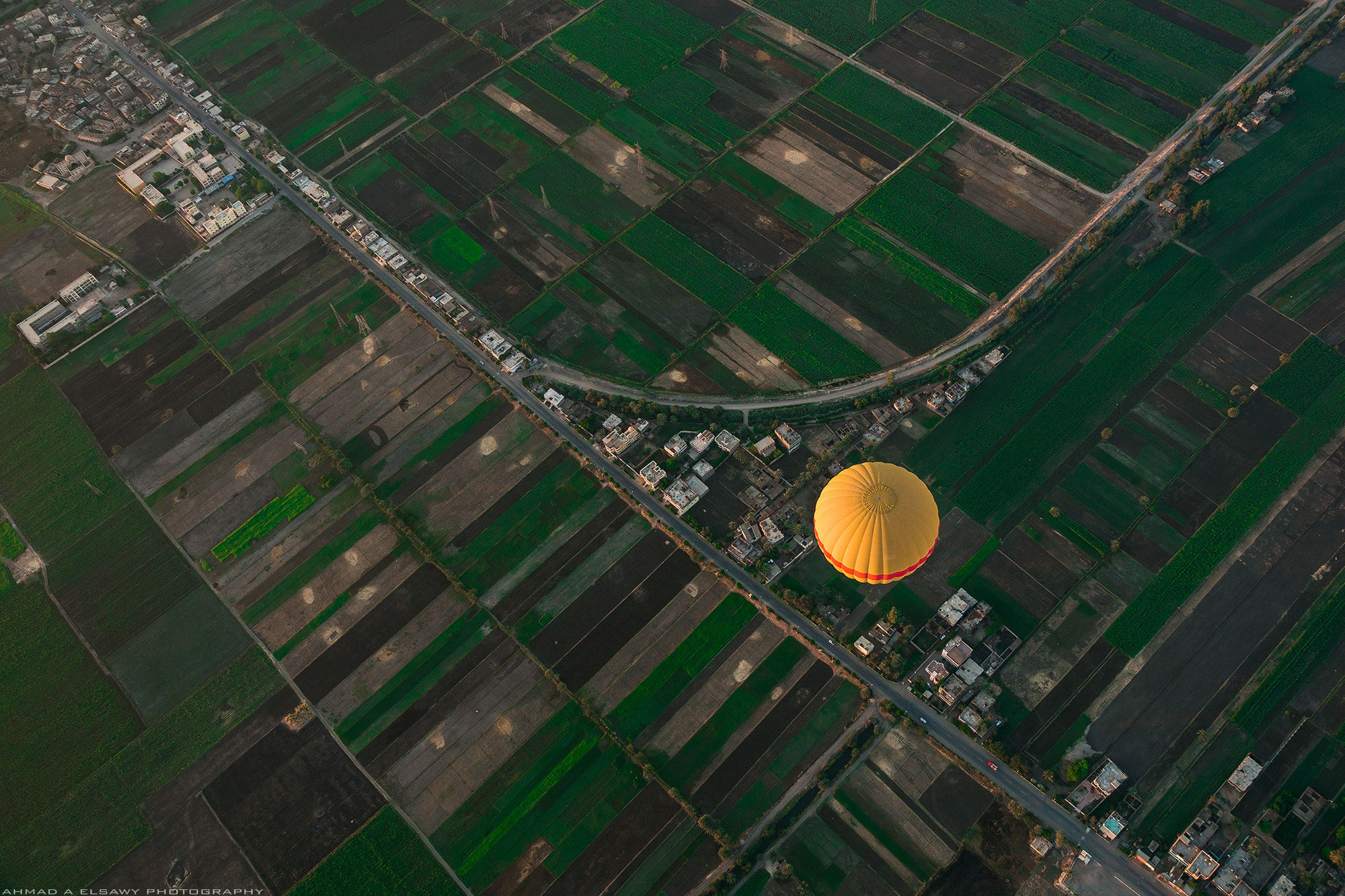 Sony SLT-A99V sample photo. The yellow balloon photography