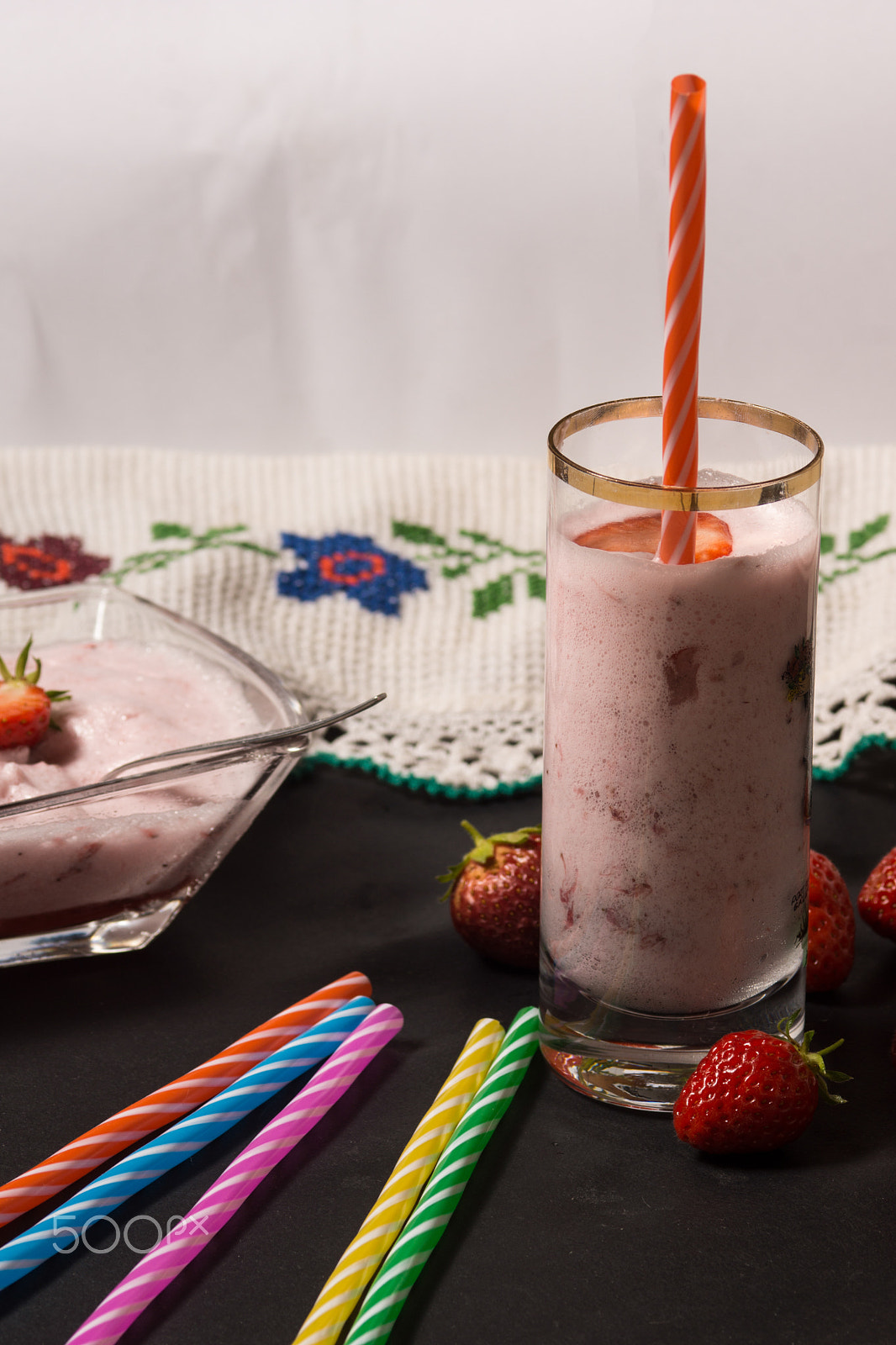 Sony SLT-A77 + Sony 100mm F2.8 Macro sample photo. Strawberry smoothie. photography