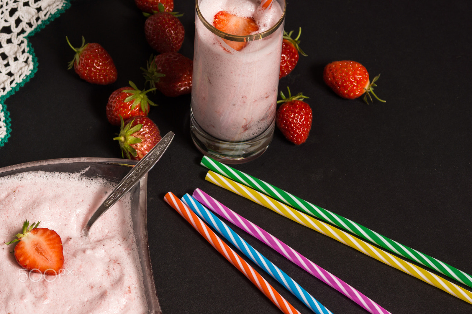 Sony SLT-A77 + Sony 100mm F2.8 Macro sample photo. Strawberry smoothie. photography