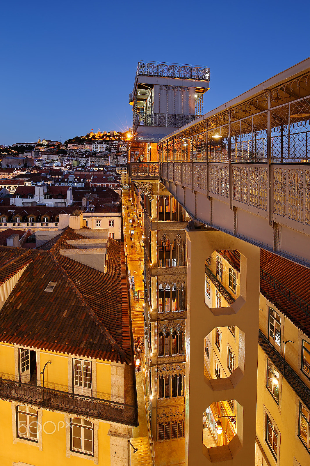 Canon EOS 6D + 16.0 - 35.0 mm sample photo. Santa justa lift in lisbon photography