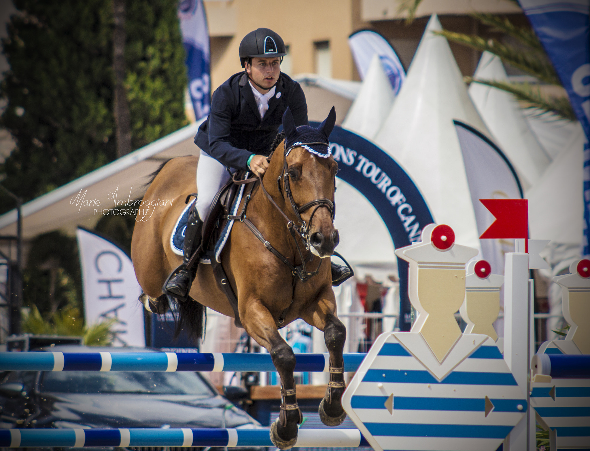 Canon EF 100-300mm F4.5-5.6 USM sample photo. Jumping de cannes photography