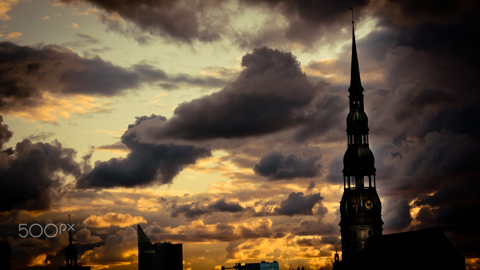 Panasonic Lumix DMC-GH4 sample photo. Orange sunset view in old town riga photography