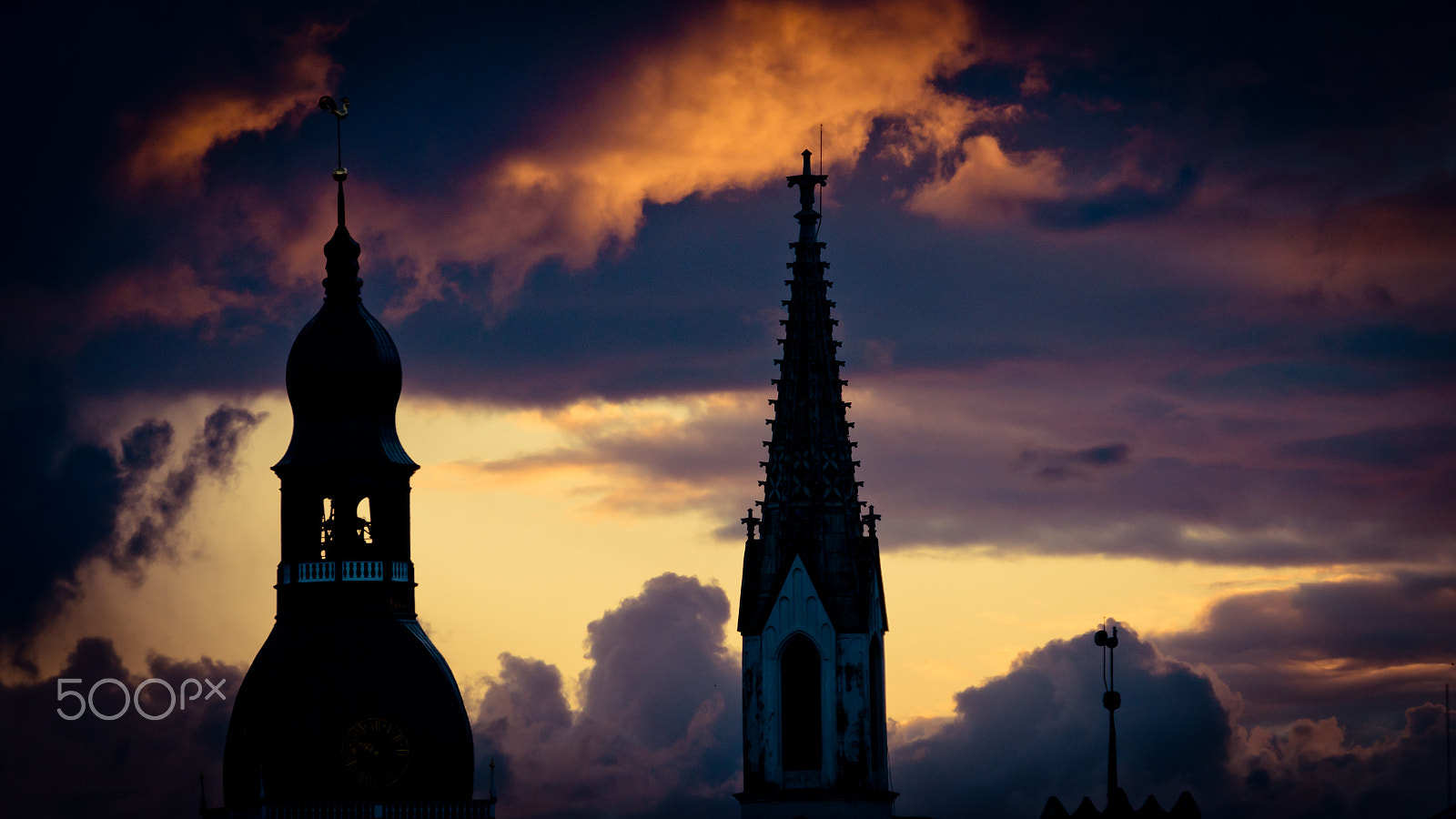 Panasonic Lumix DMC-GH4 sample photo. Orange sunset view in old town riga photography