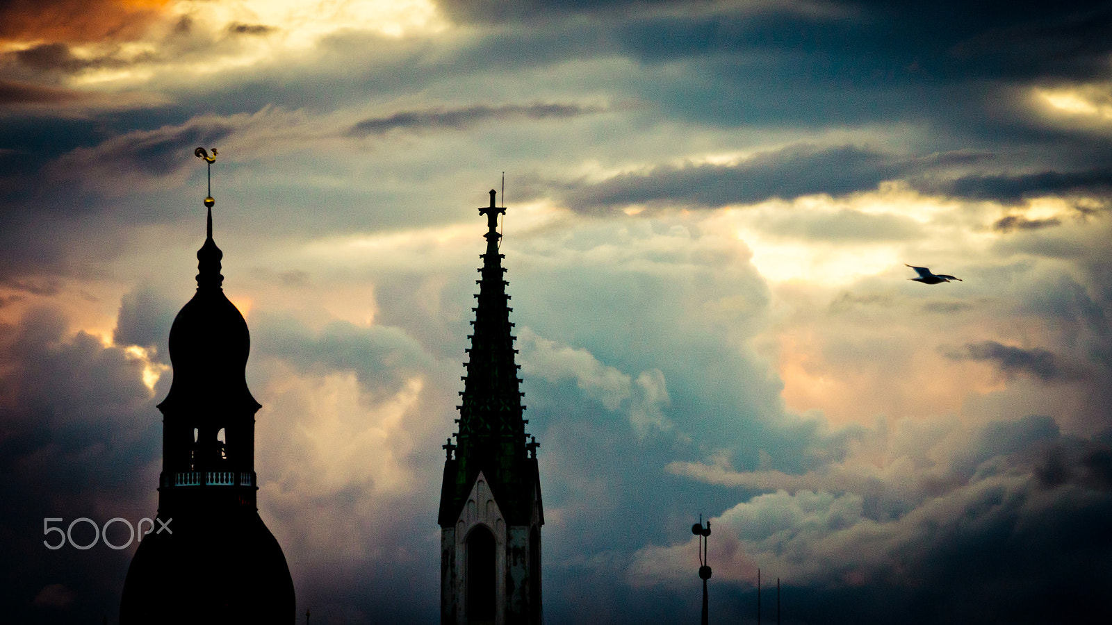 Panasonic Lumix DMC-GH4 sample photo. Orange sunset view in old town riga photography