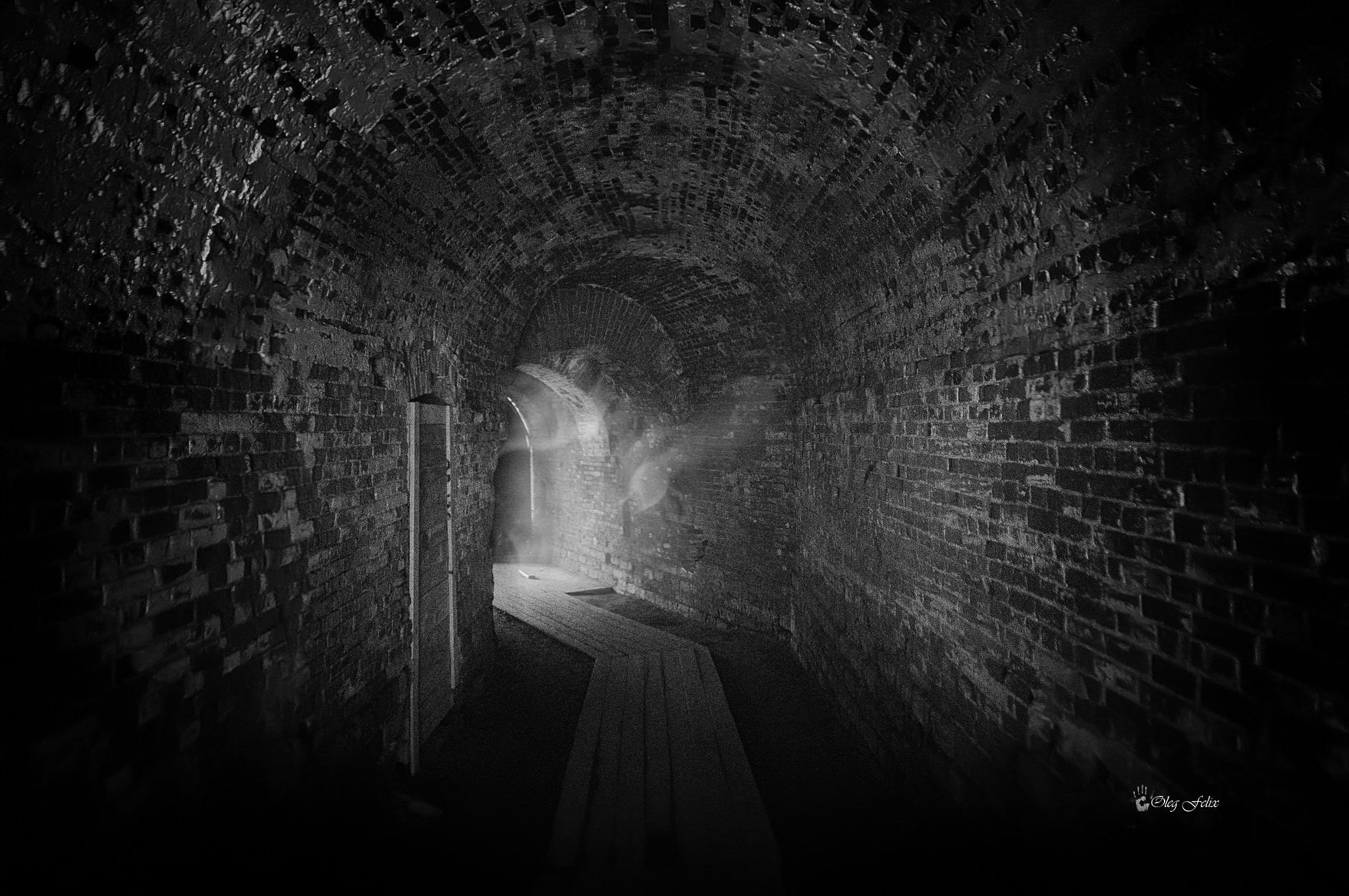 Sony SLT-A37 sample photo. The light at the end of the tunnel. photography