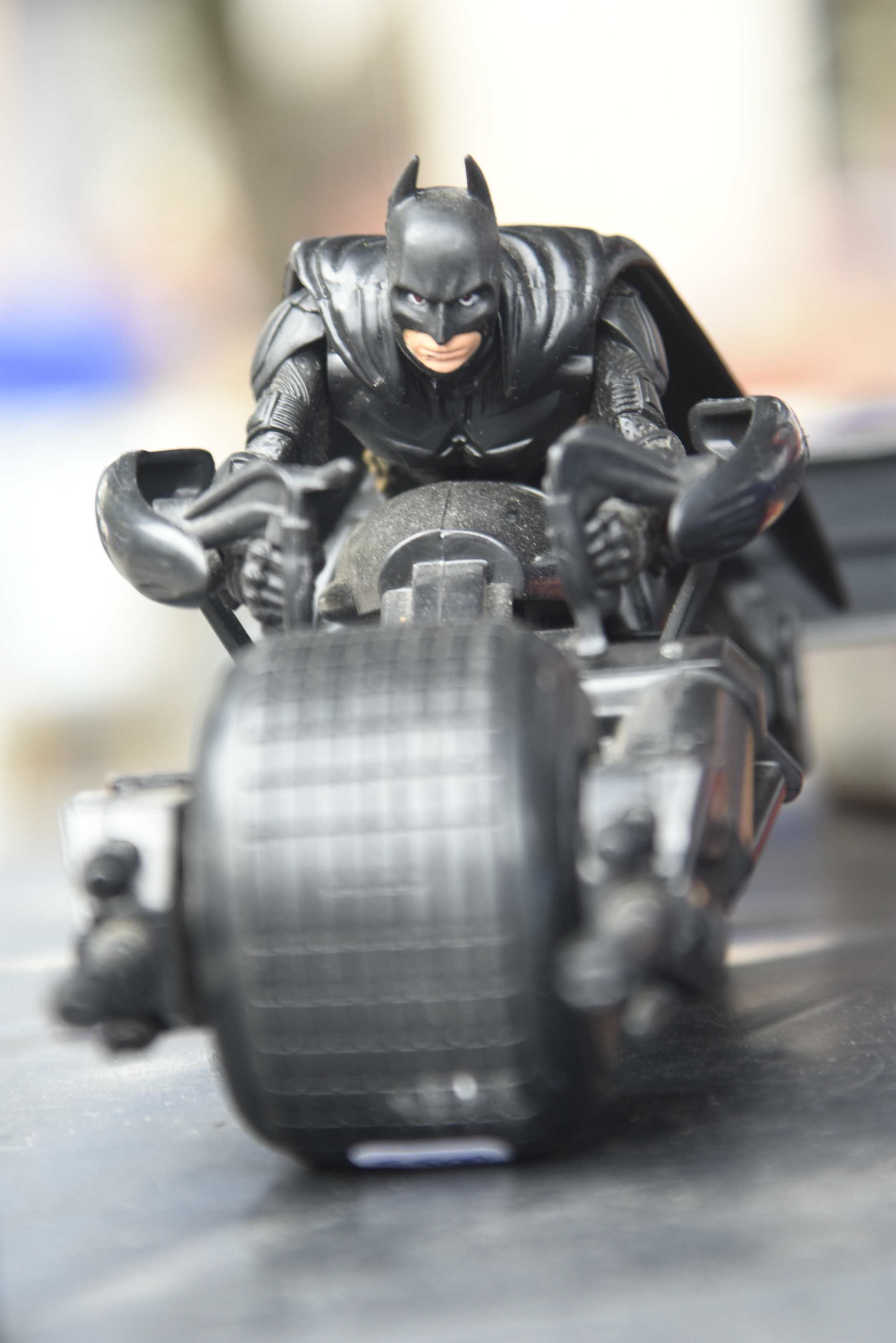 Sigma 28-105mm F2.8-4 Aspherical sample photo. Brinquedo moto com batman photography