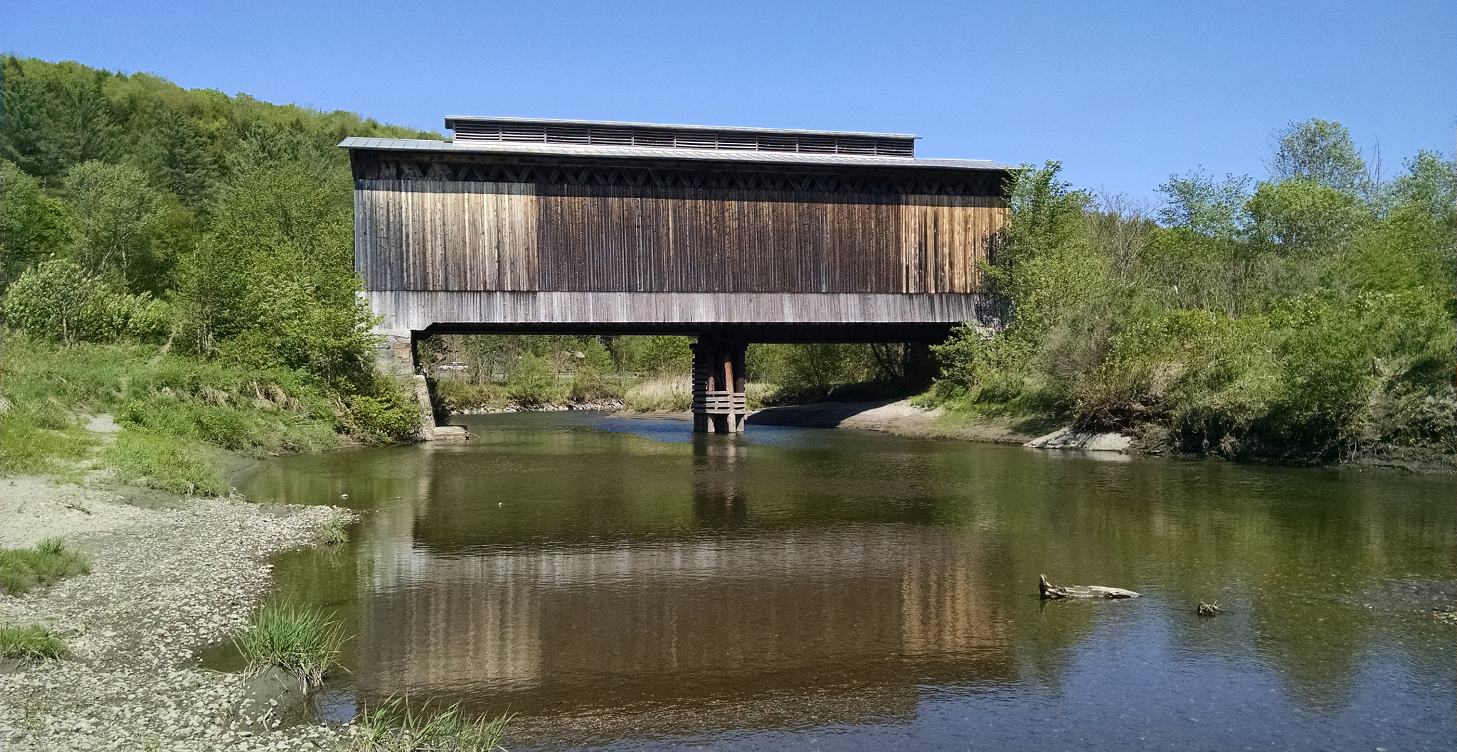 Motorola Droid Mini sample photo. Covered bridge photography