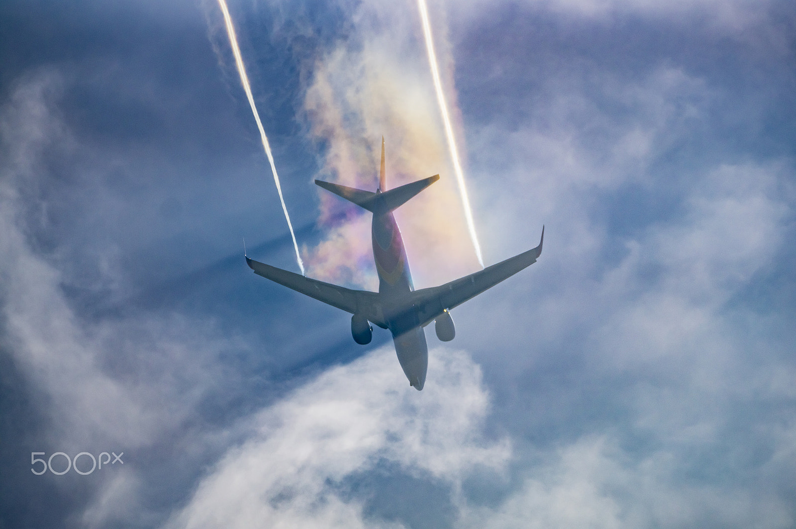 Sony SLT-A57 sample photo. Airplane landing photography