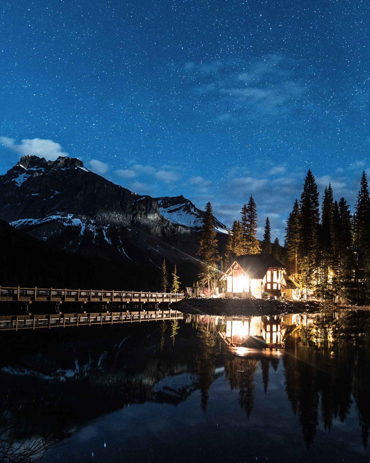 Nikon D4 + Nikon AF-S Nikkor 20mm F1.8G ED sample photo. Stars & emerald lake. yoho national park. bc. photography