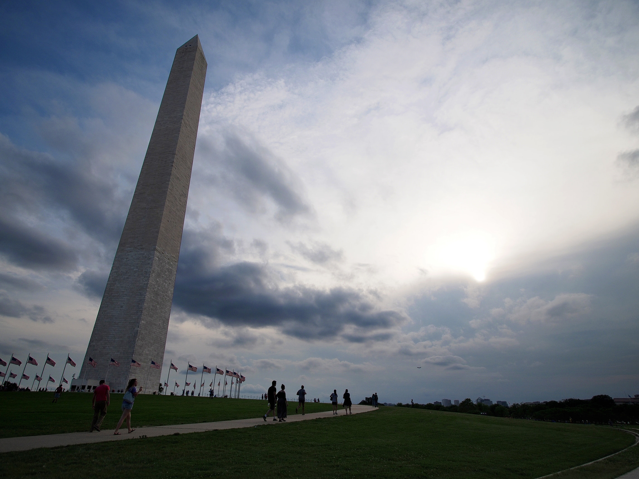 Olympus PEN E-P5 + Olympus M.Zuiko Digital ED 7-14mm F2.8 PRO sample photo. Washington monument sunset photography