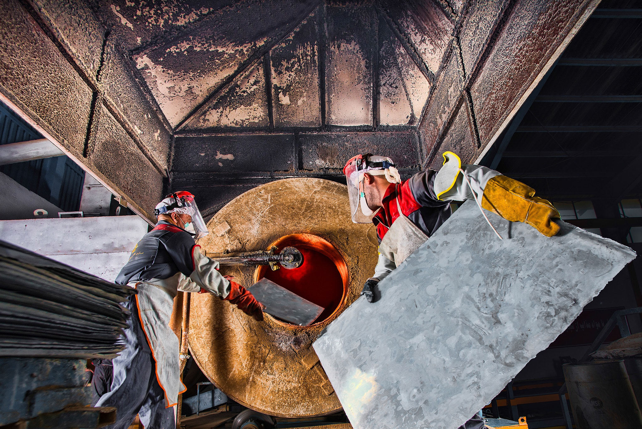 Nikon AF Nikkor 14mm F2.8D ED sample photo. Zink worker photography