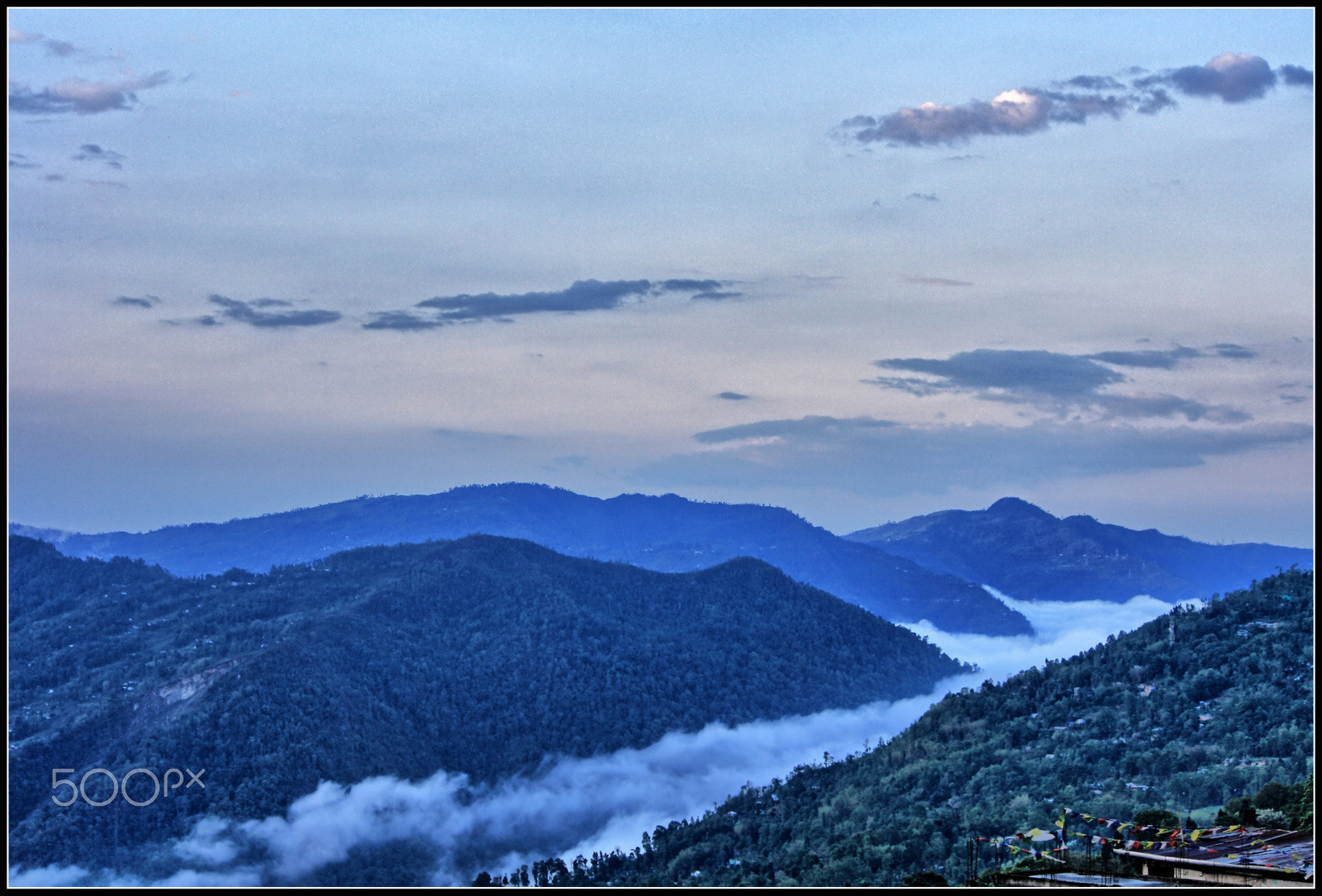 Canon EOS 1000D (EOS Digital Rebel XS / EOS Kiss F) sample photo. Sleeping clouds photography