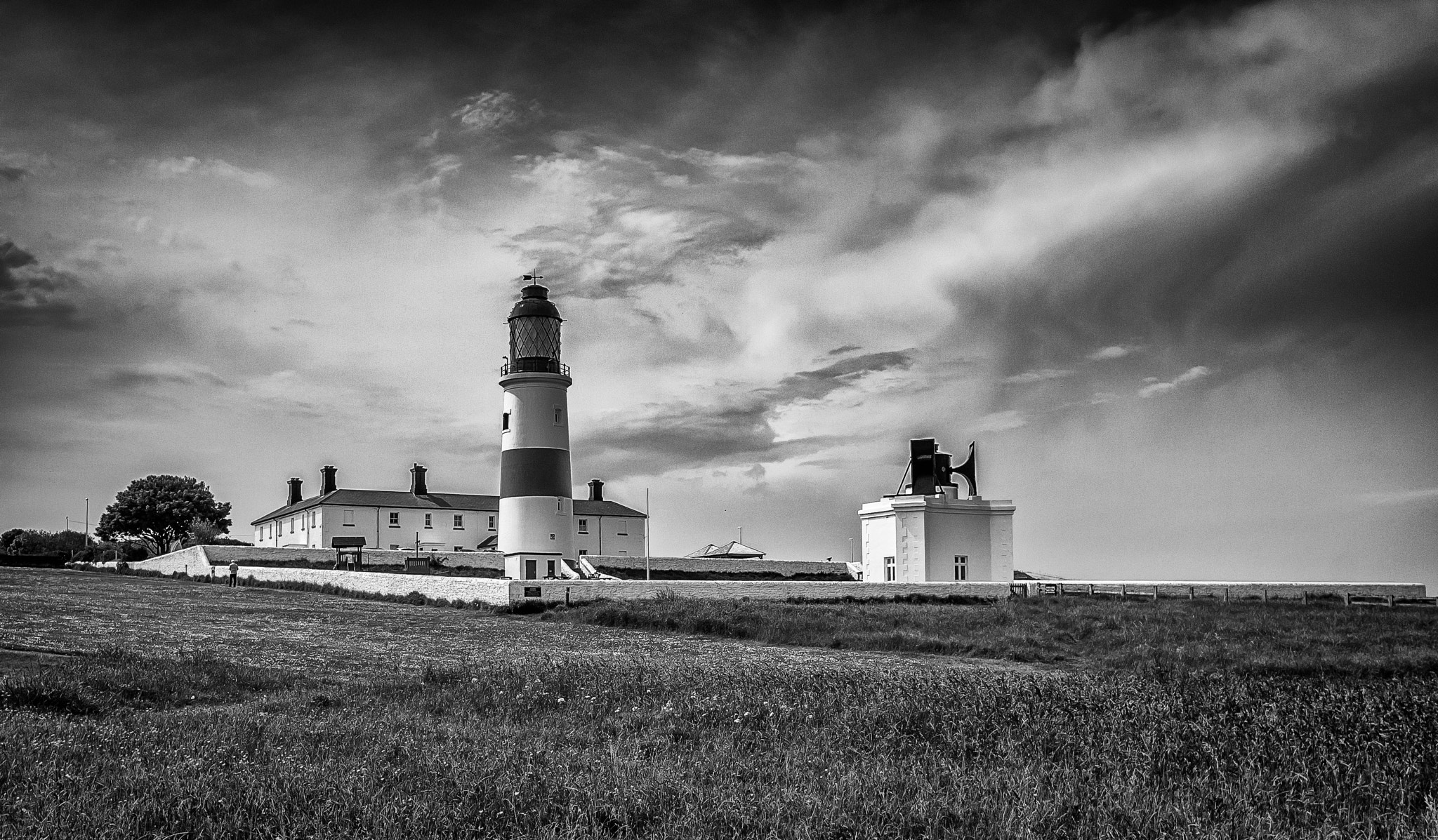 Canon EOS 1100D (EOS Rebel T3 / EOS Kiss X50) + Sigma 10-20mm F3.5 EX DC HSM sample photo. Souter lighthouse photography