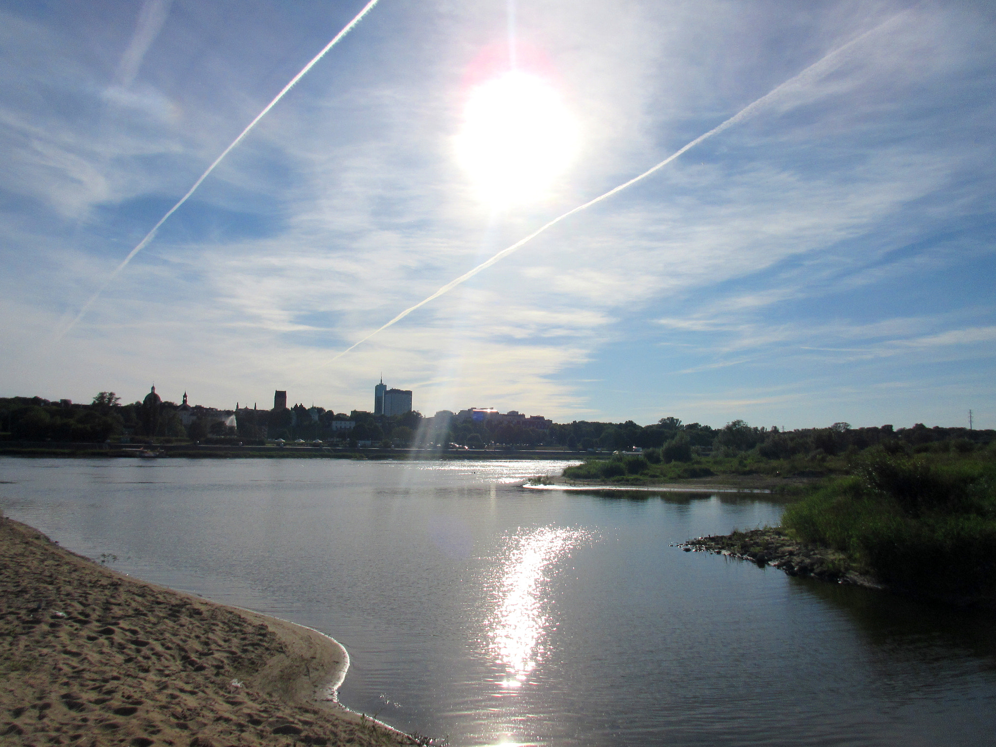 Canon PowerShot ELPH 340 HS (IXUS 265 HS / IXY 630) sample photo. Attack on warsaw photography