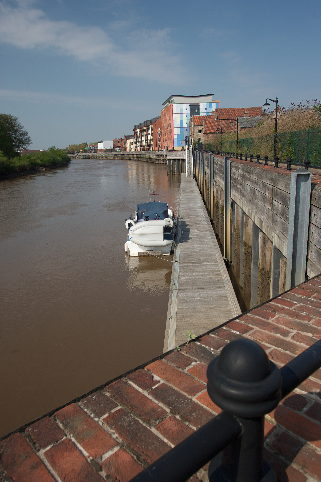 Canon EF 17-35mm f/2.8L sample photo. Gainsborough buildings photography