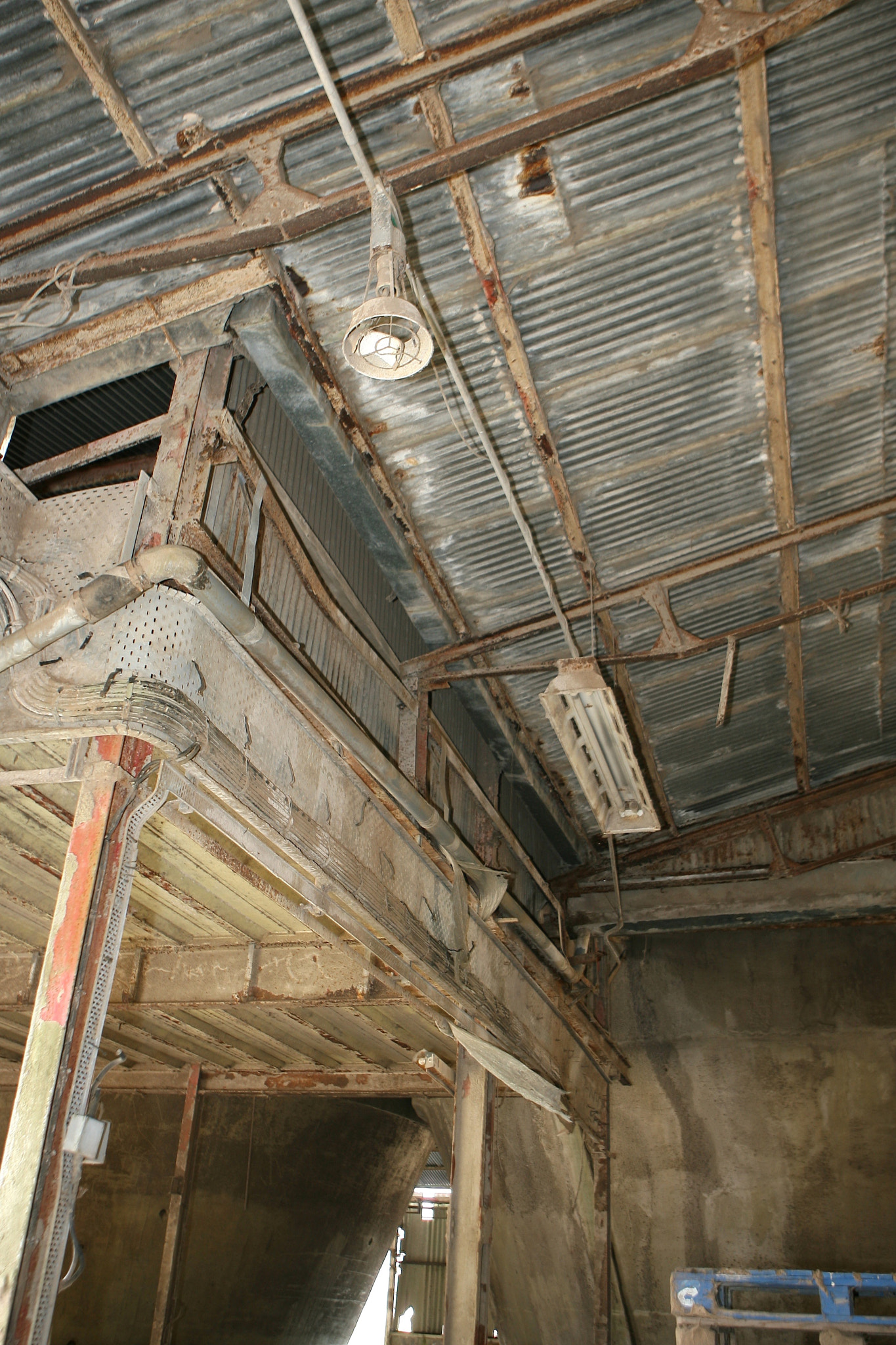 Canon EOS-1D Mark II N sample photo. Old cement works photography