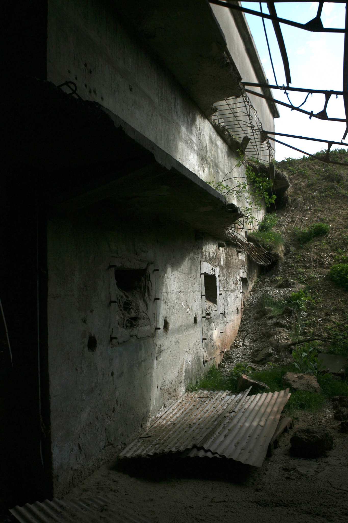 Canon EOS-1D Mark II N sample photo. Old cement works photography
