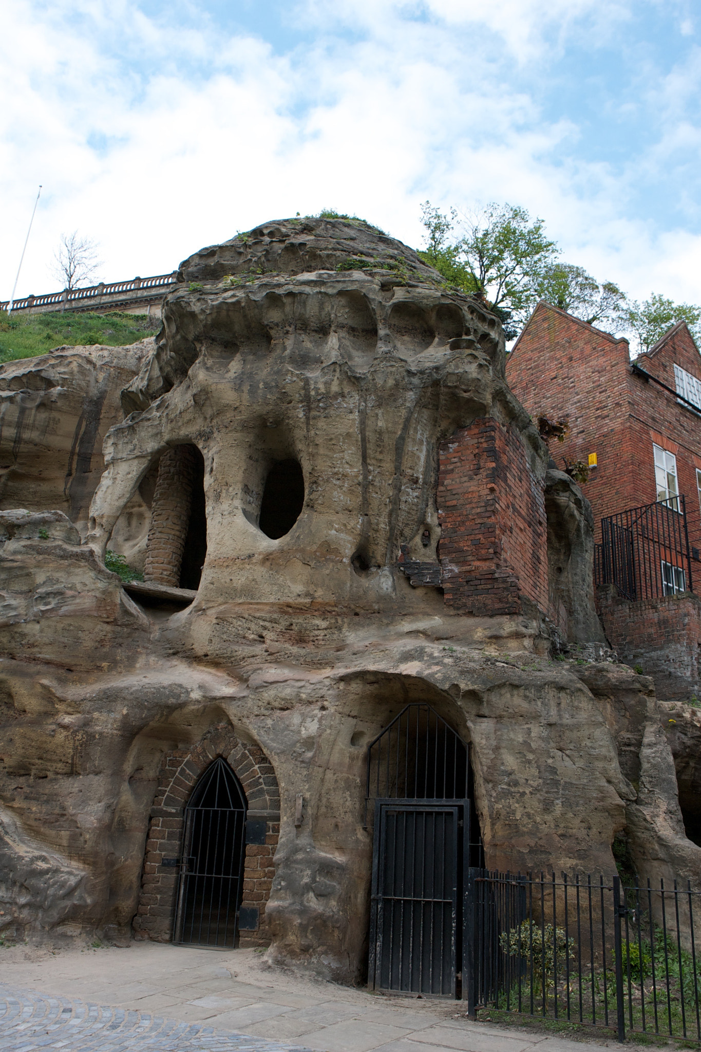 Canon EOS-1D Mark II N sample photo. Nottingham buildings and structures photography