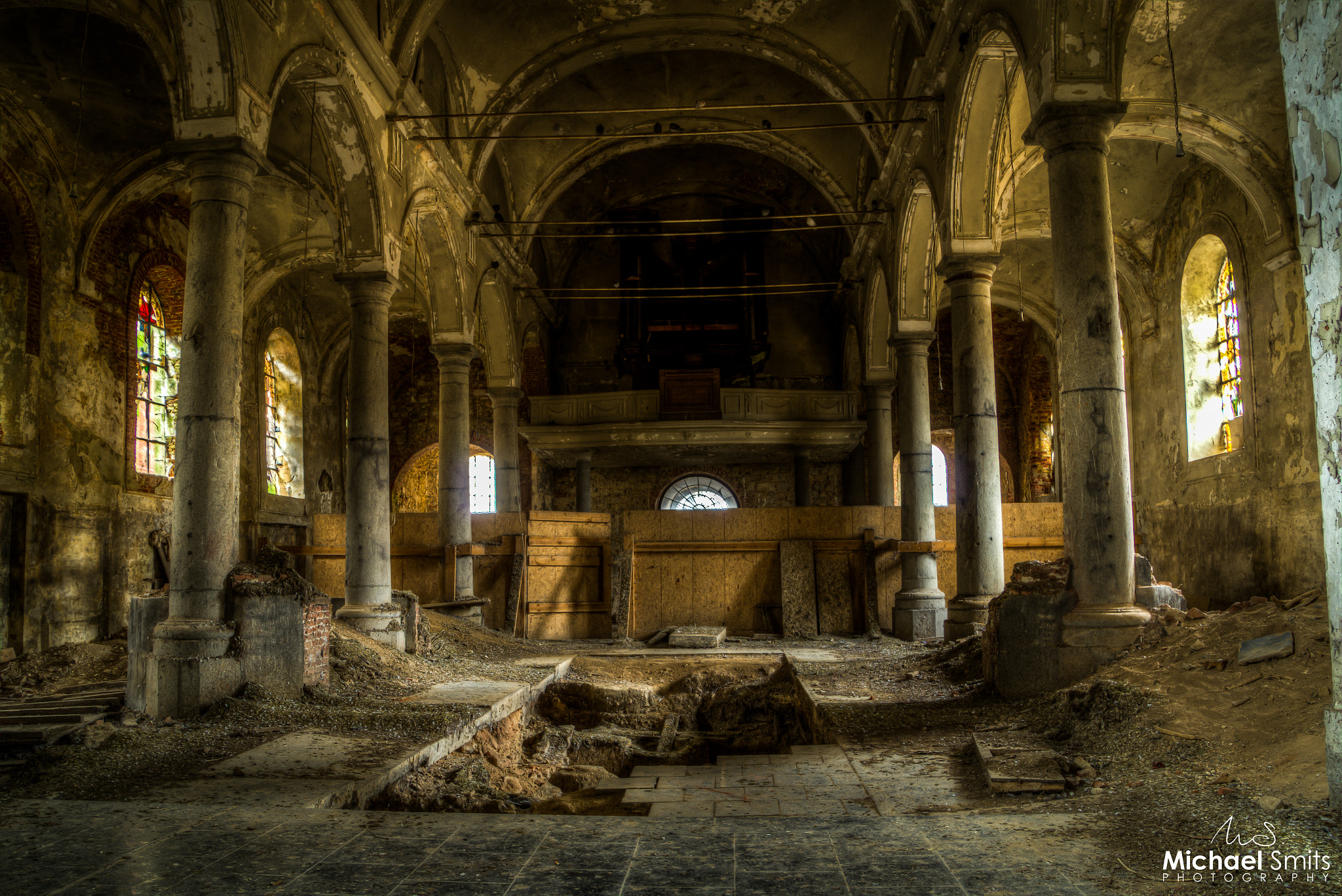 Tamron 18-270mm F3.5-6.3 Di II PZD sample photo. Abandoned church photography