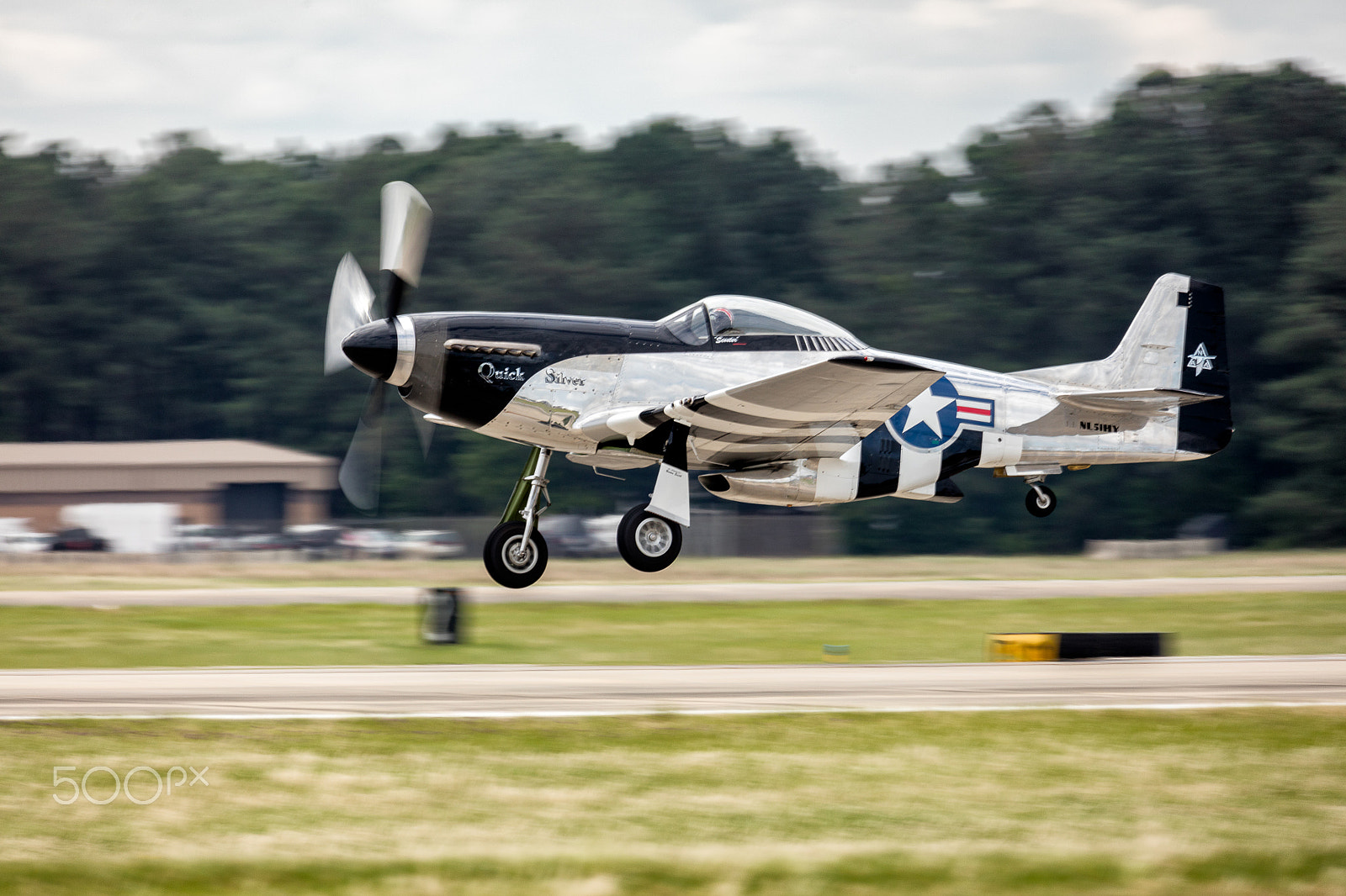 Canon EOS 5DS sample photo. P-51 mustang taking off photography