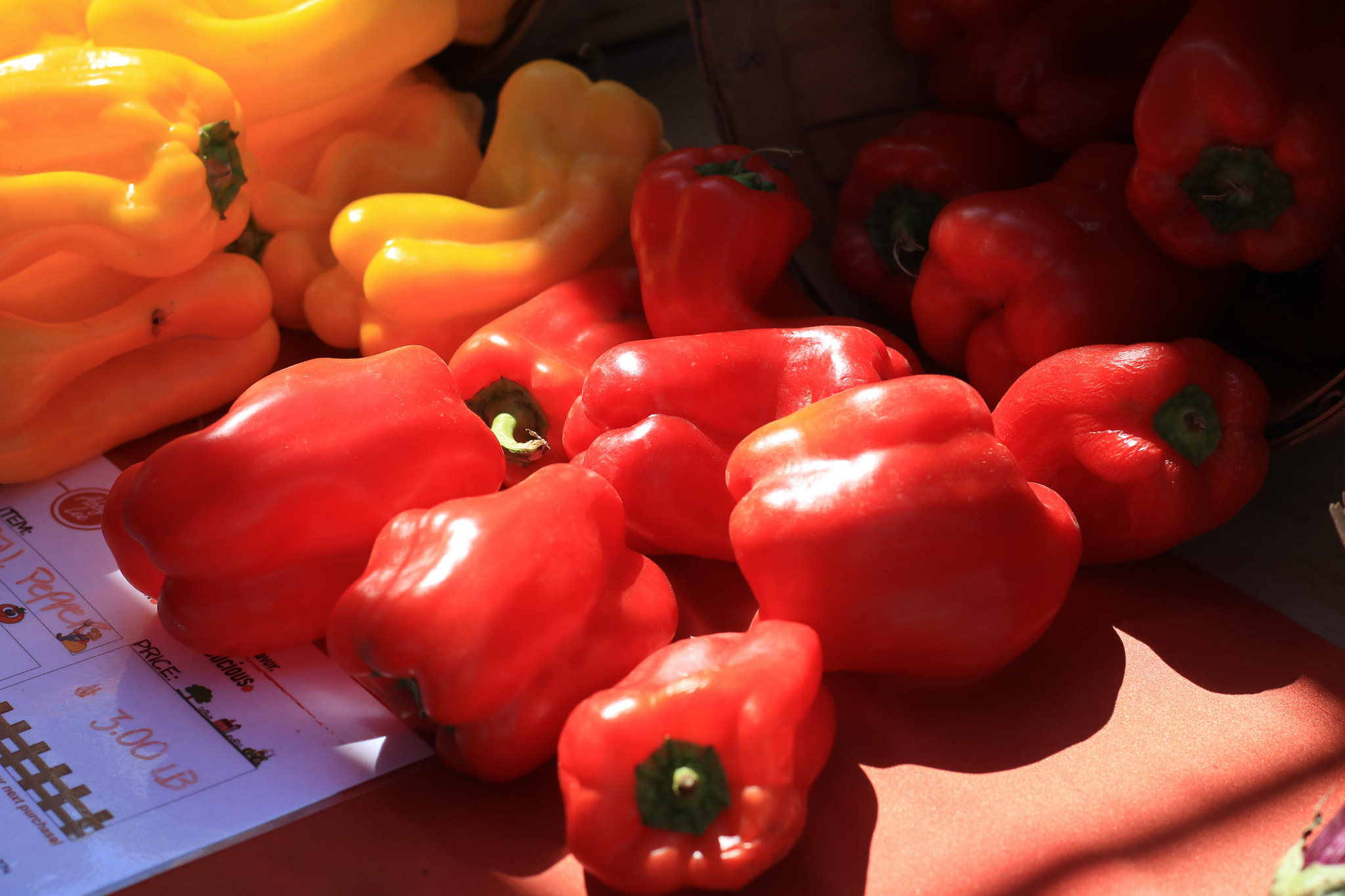 Canon EOS 760D (EOS Rebel T6s / EOS 8000D) + Canon EF 50mm F1.4 USM sample photo. Farmers market veggies photography