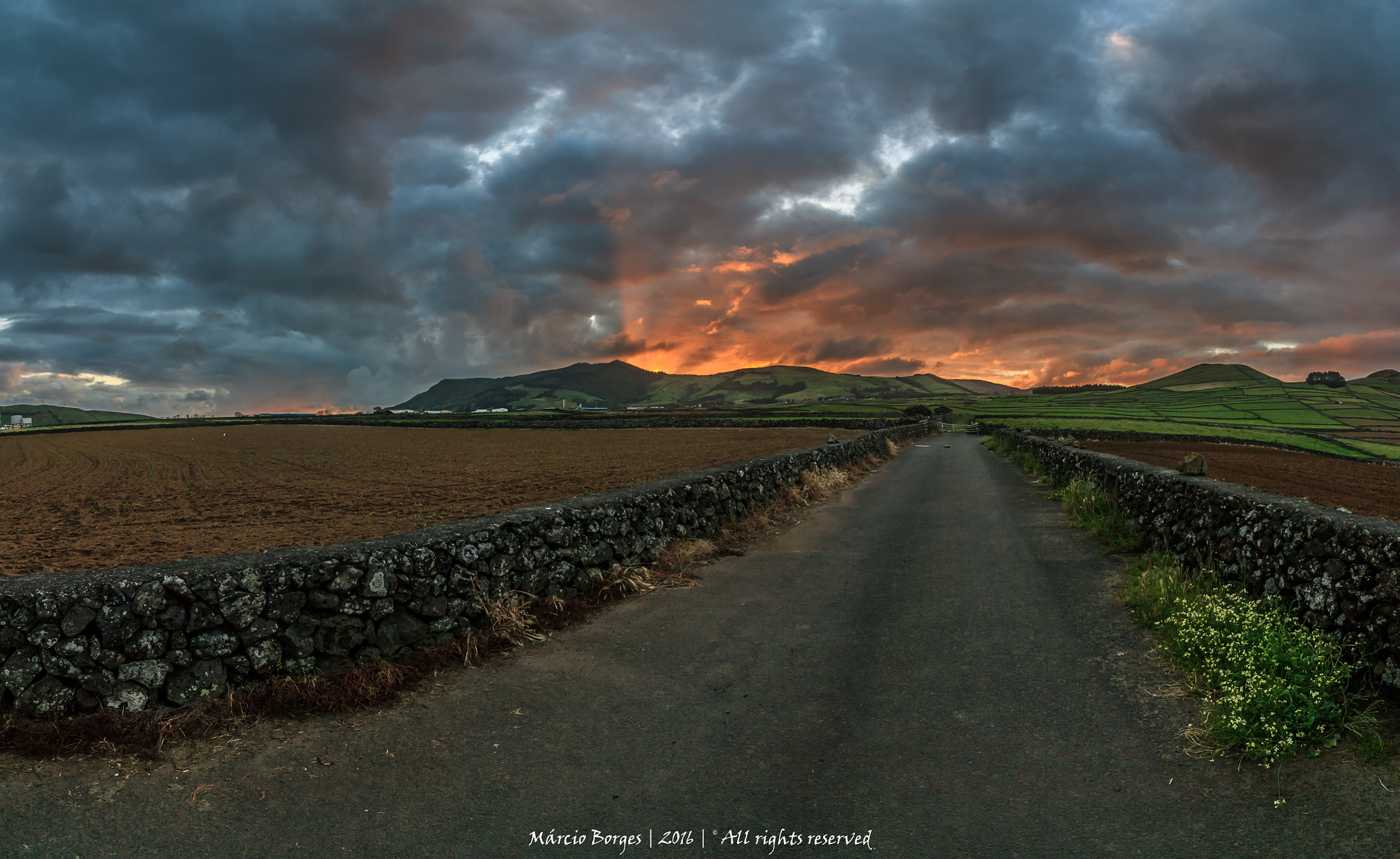 Canon EF-S 10-18mm F4.5–5.6 IS STM sample photo. Raios laranja photography