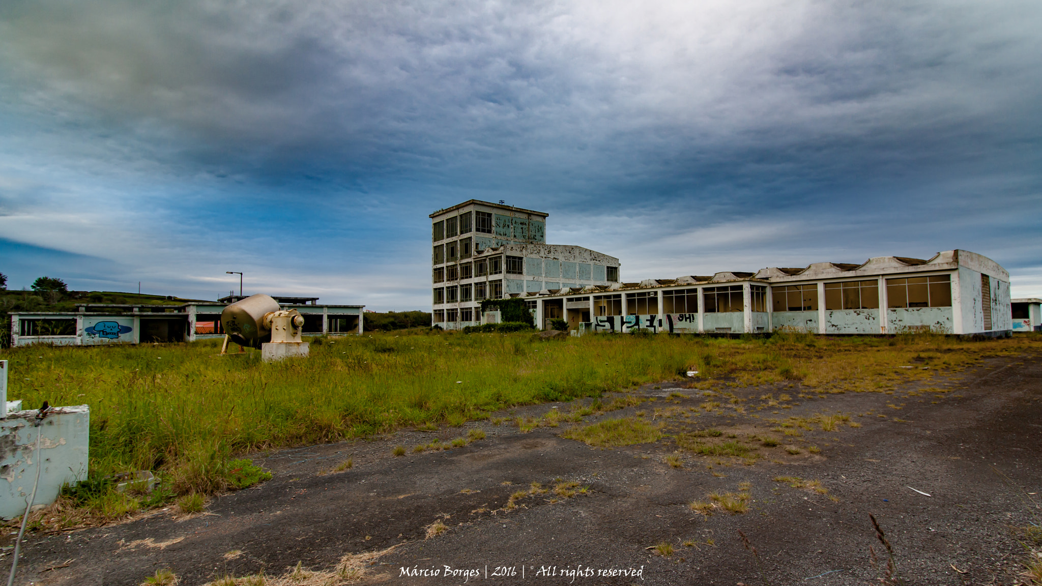 Canon EF-S 10-18mm F4.5–5.6 IS STM sample photo. Fabrica abandonada photography
