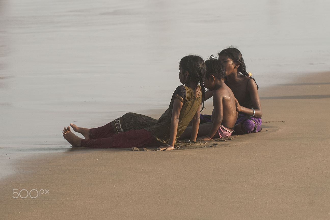 Nikon D80 sample photo. Friendship photography