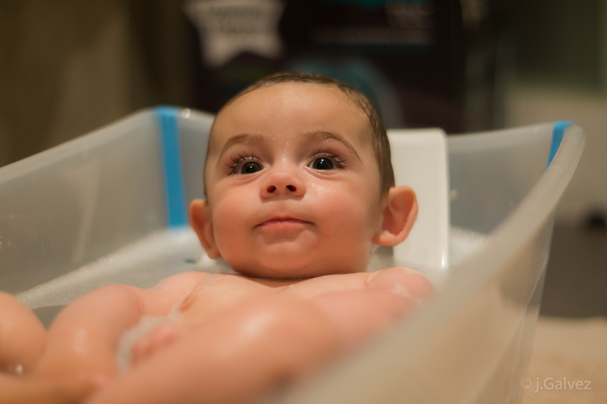 Sony SLT-A65 (SLT-A65V) + Sony 50mm F1.4 sample photo. Baby bath photography