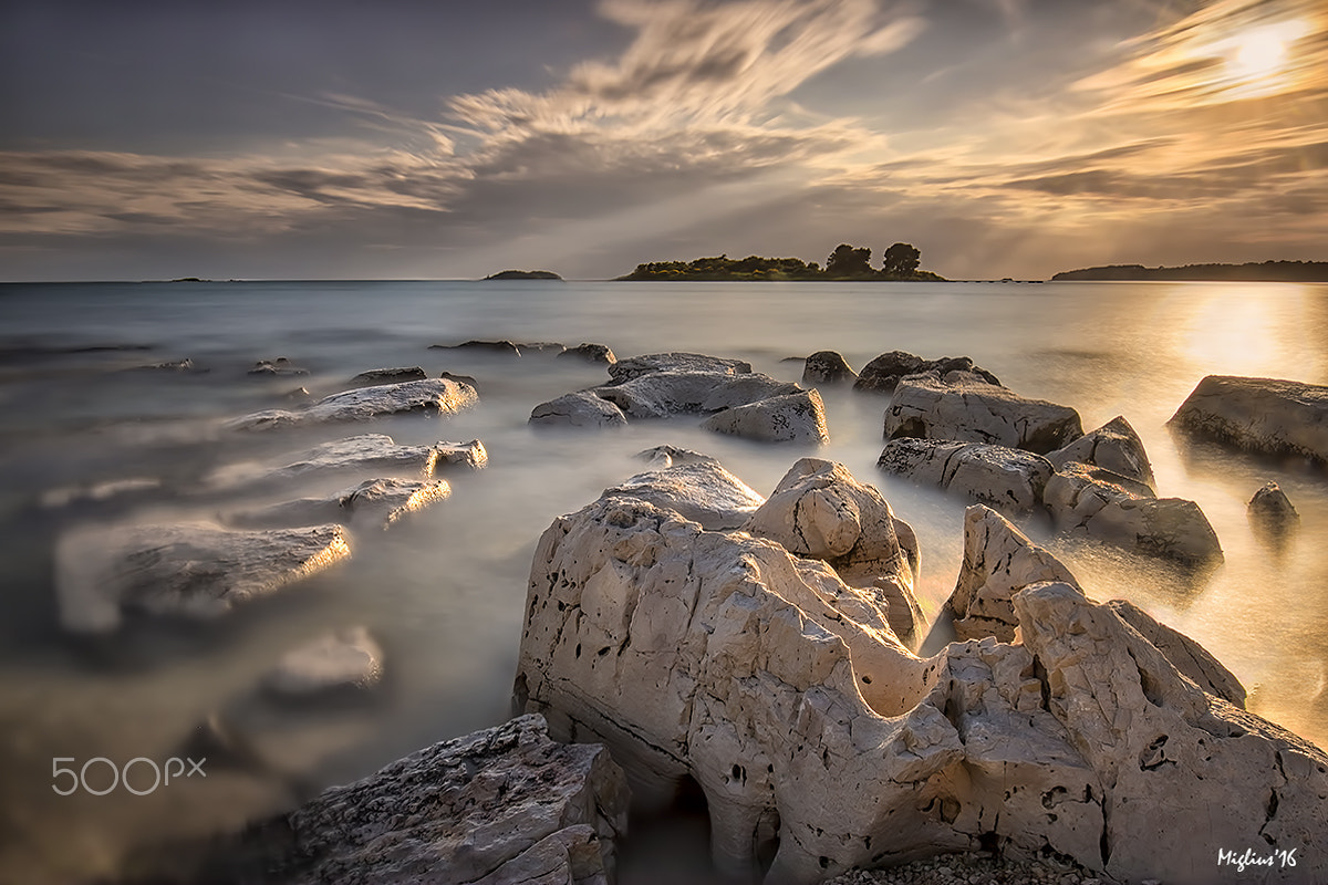 Canon EF 16-35mm F4L IS USM sample photo. Scogli photography