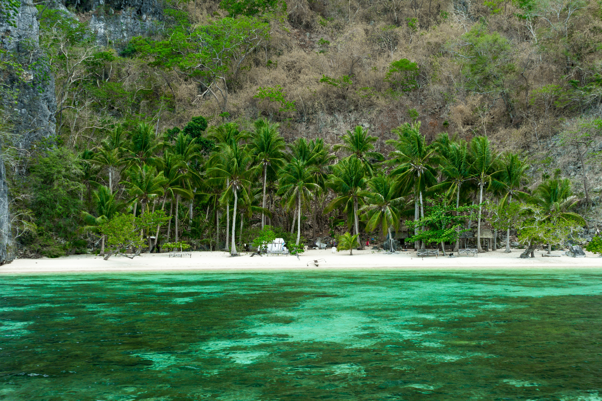 Sony a6000 + Sony FE 28-70mm F3.5-5.6 OSS sample photo. White sand beaches in palawan photography