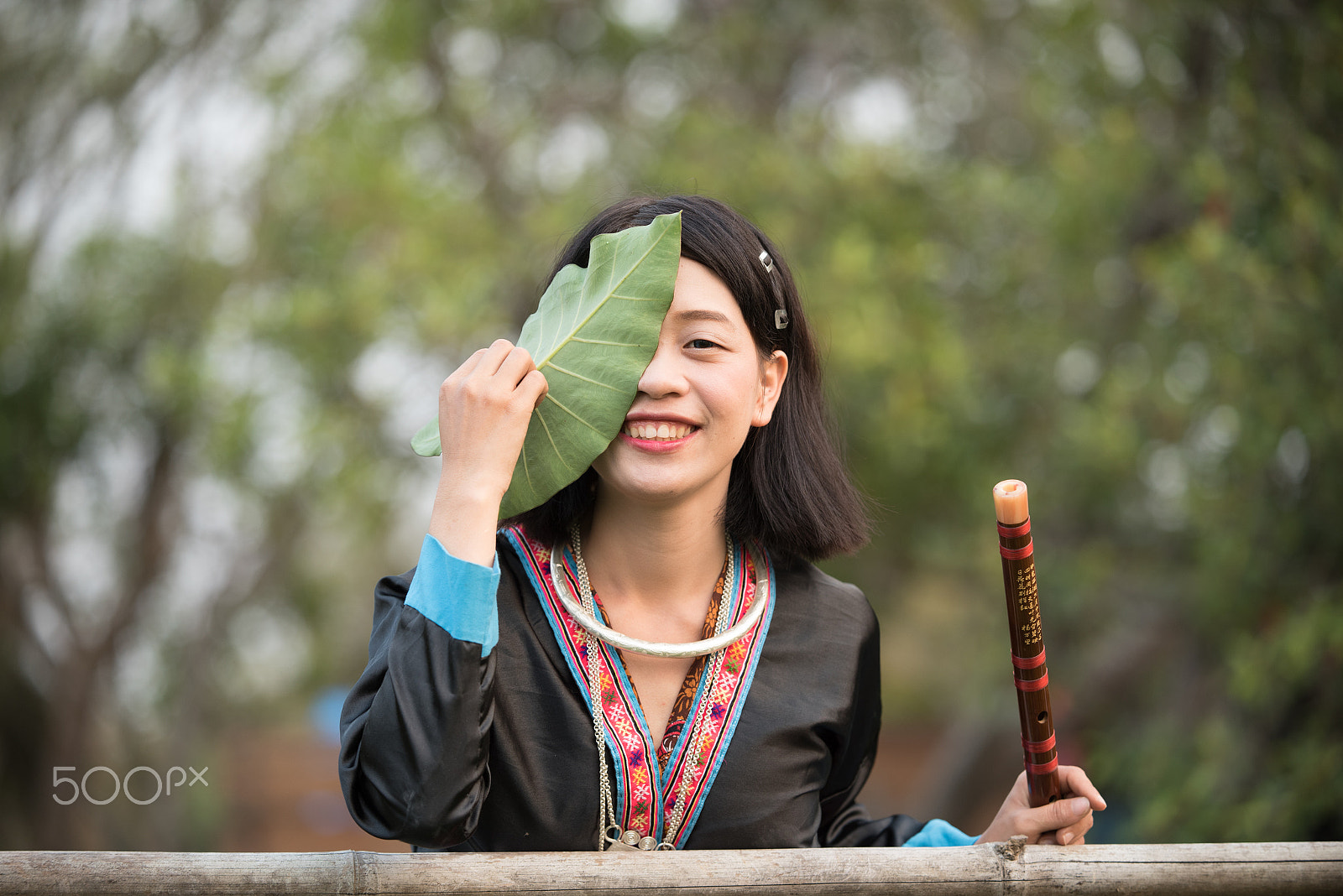AF-S Zoom-Nikkor 80-200mm f/2.8D IF-ED sample photo. Smile photography