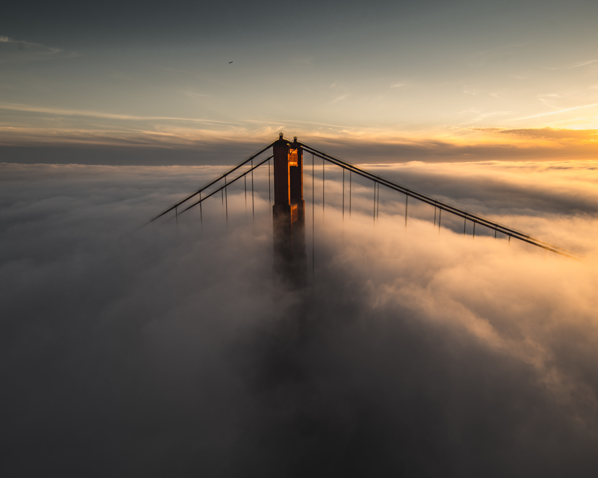 Pentax 645Z + Pentax smc D FA 645 25mm F4 AL (IF) SDM AW sample photo. Golden hour at the golden gate bridge photography