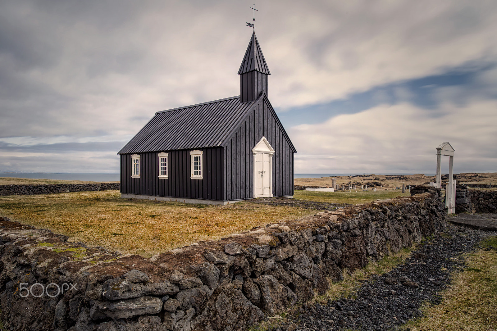 Canon EOS 5DS R + ZEISS Milvus 21mm F2.8 sample photo. Black church#3 photography