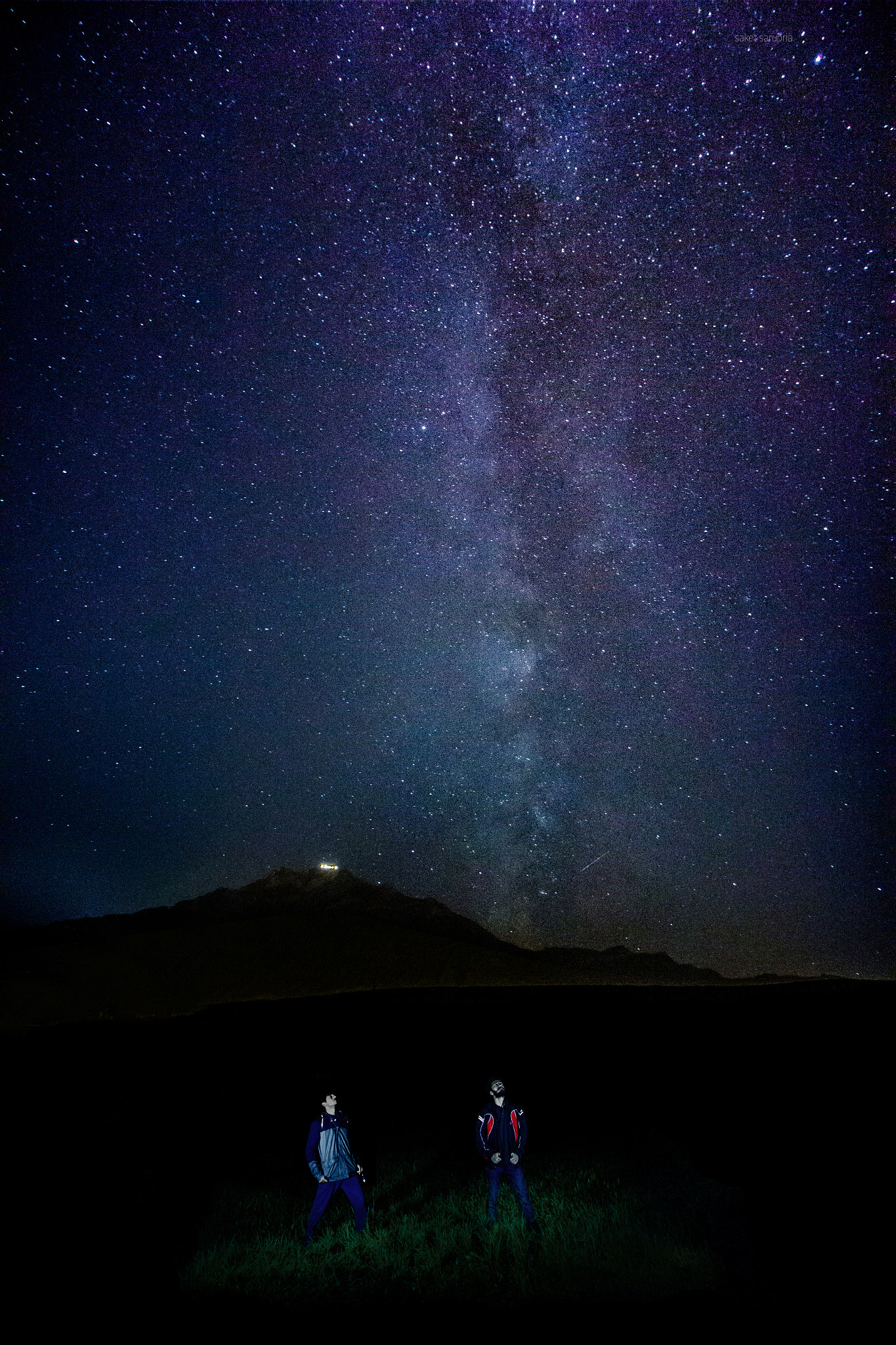 Canon EF-S 10-18mm F4.5–5.6 IS STM sample photo. Gazing at the milky way photography