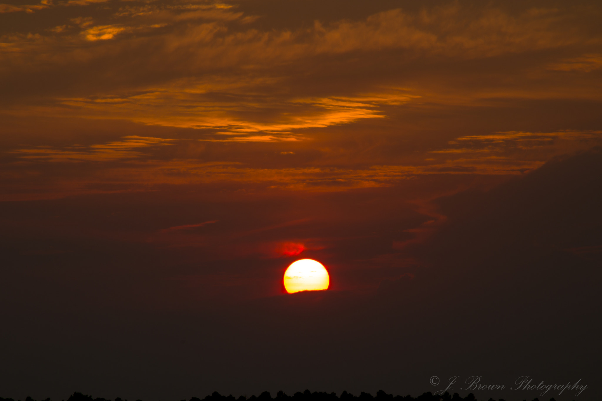 Canon EOS 750D (EOS Rebel T6i / EOS Kiss X8i) sample photo. Fire in the sky photography